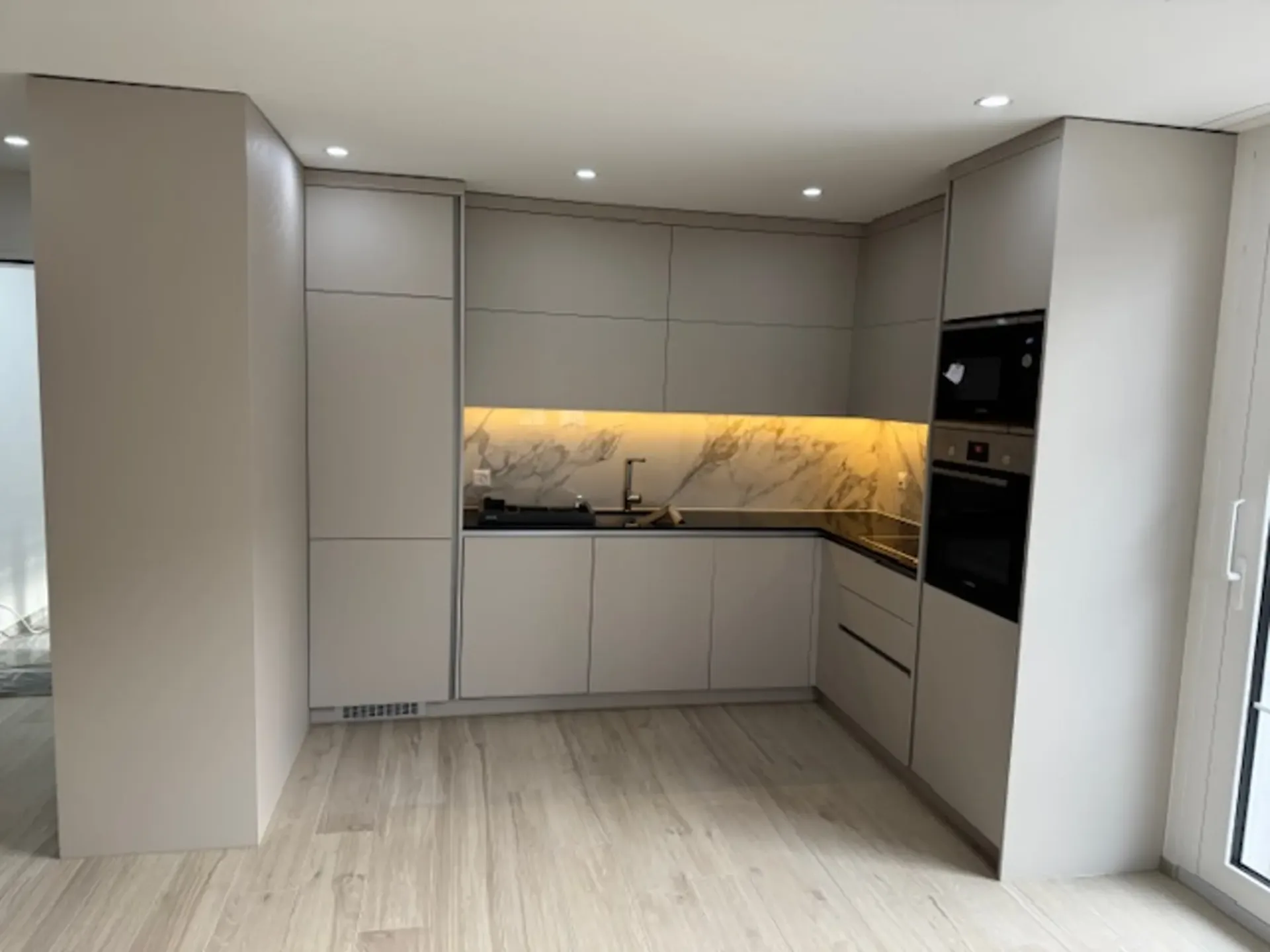 Modern 2.5-room apartment for rent in Sünikon