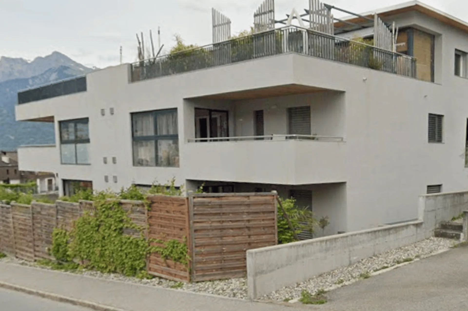 3,5-Zimmer-Attikawohnung mit grosser Terrasse