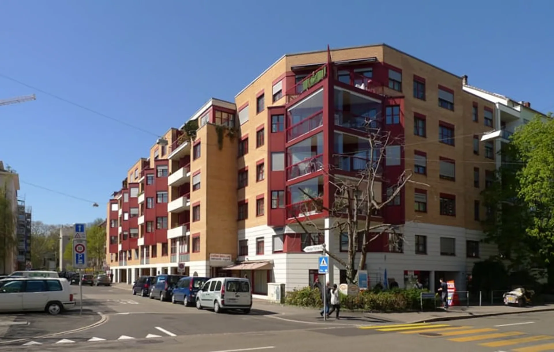 Child-friendly 3.5-room apartment with balcony in Gundeldingen