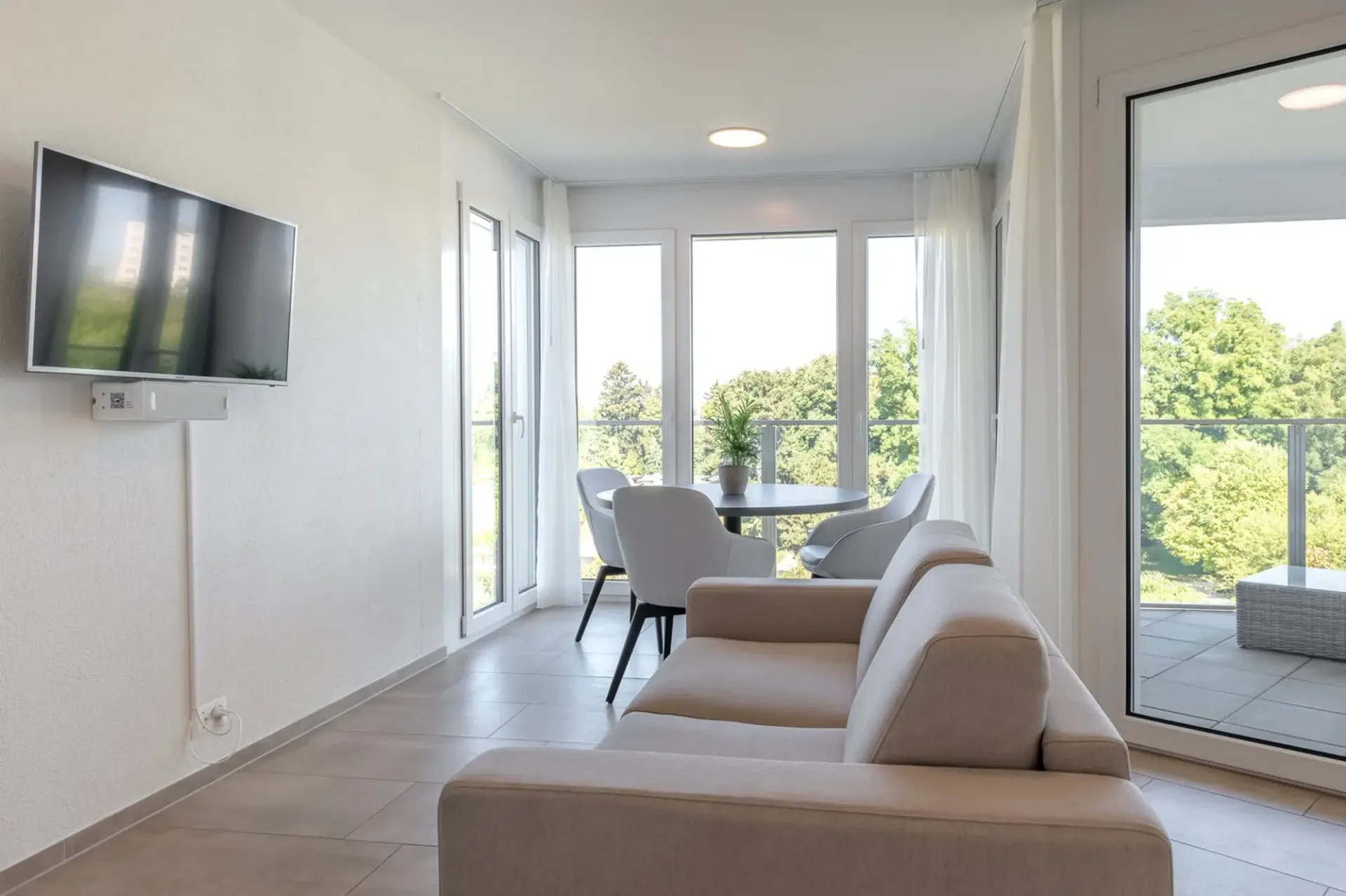 NEW 2.5 room apartments, 7min from the mainstation