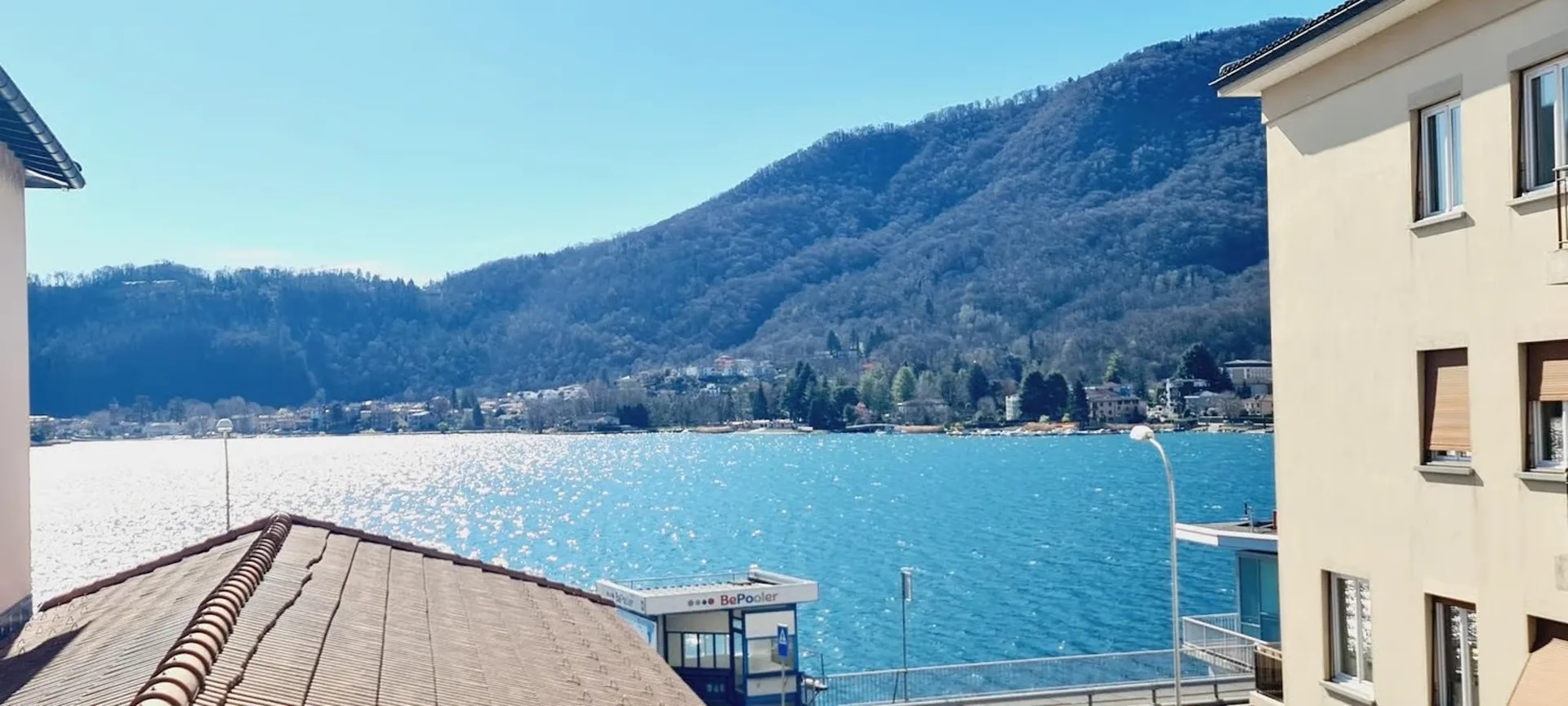 Beautiful 3.5-room apartment with lake view, completely renovated