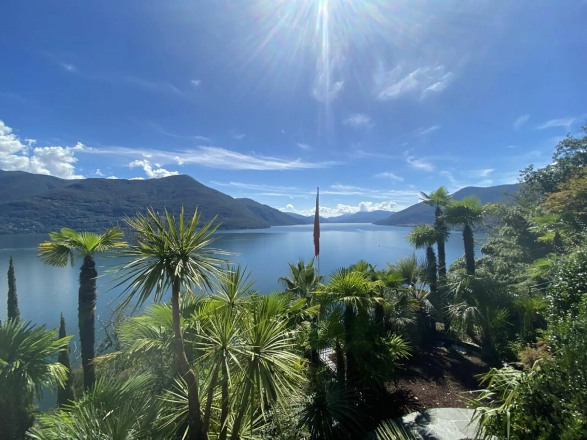 Mediterrane Villa mit Infinity-Pool und Panoramaseeblick auf den Lago Maggiore - Brissago