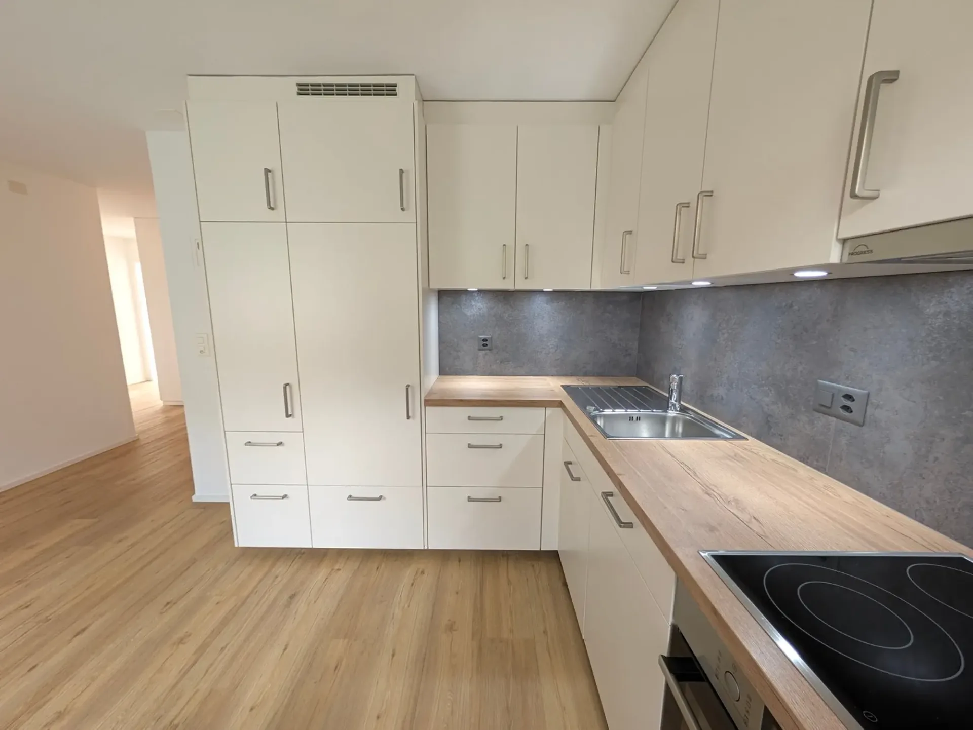 Sanierte 3-Zimmerwohnung mit Balkon und schöner Aussicht in Grenchen