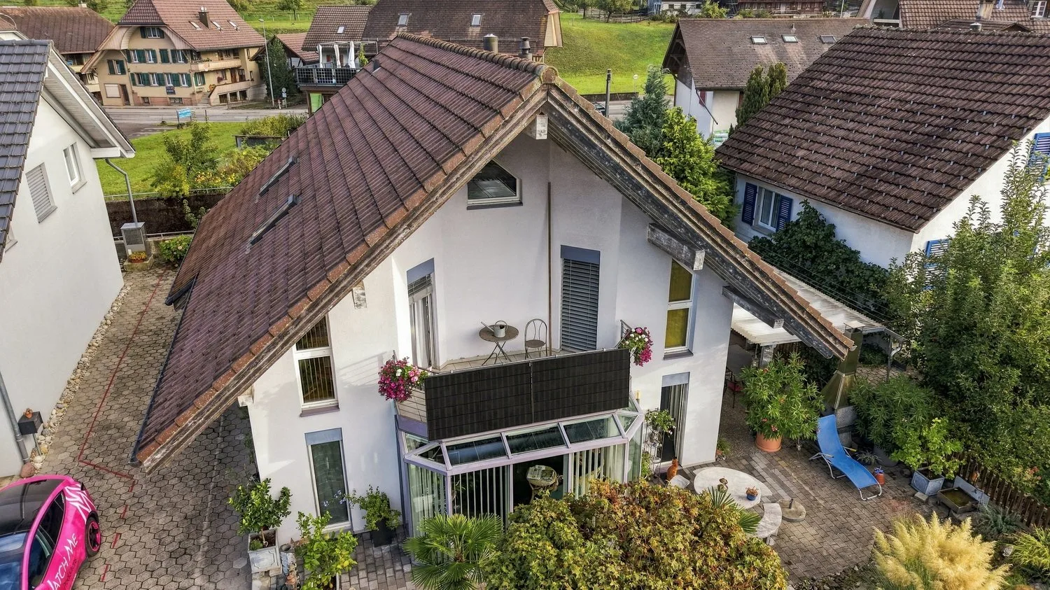 Grosszügiges Wohnen mit Garten