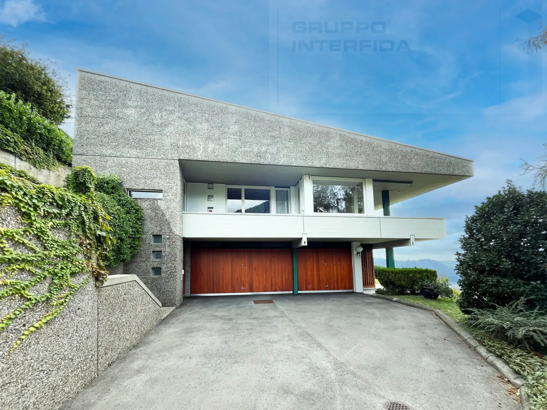 Moderne Villa mit Pool