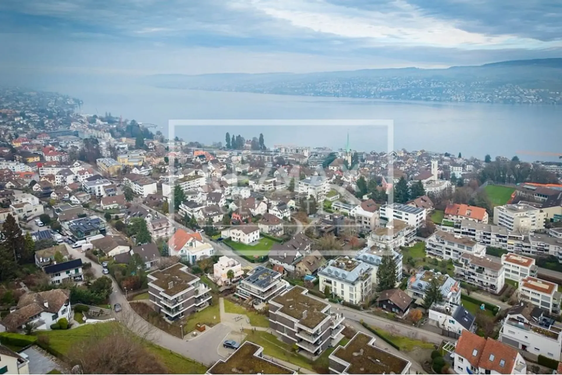 Casa unifamiliare unica di 7 locali con design d'interni di alta qualità a Horgen in vendita!