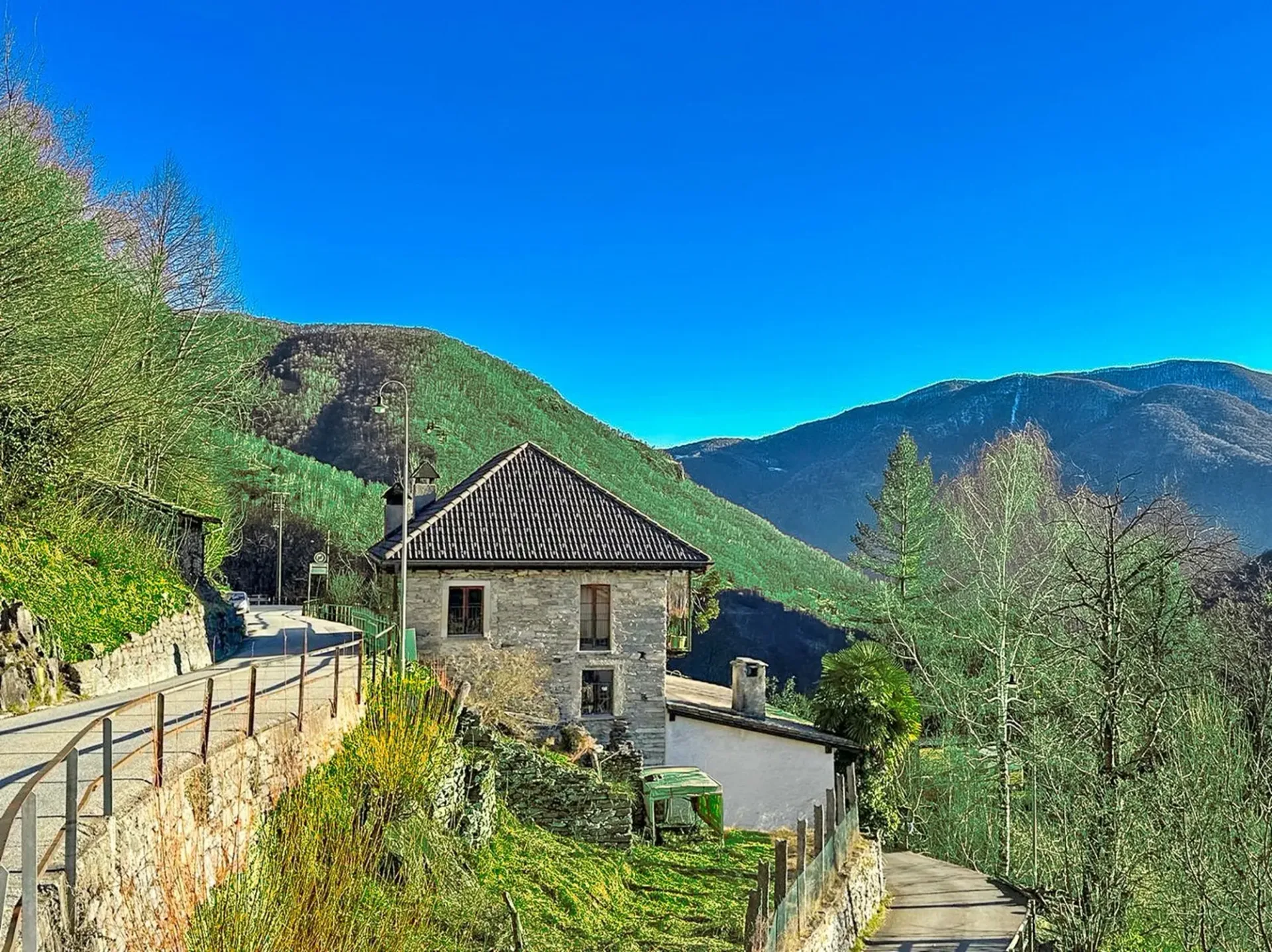 Casa Tipica Ticinese con giardino -  Typisches Tessiner Haus mit Garten