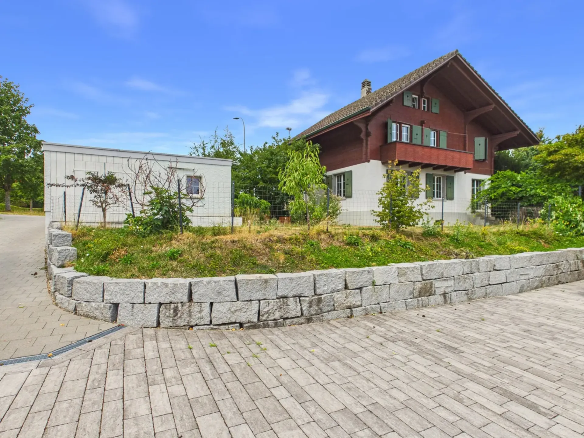 Sonniges Einfamilienhaus in ruhigem Quartier mit Waldnähe