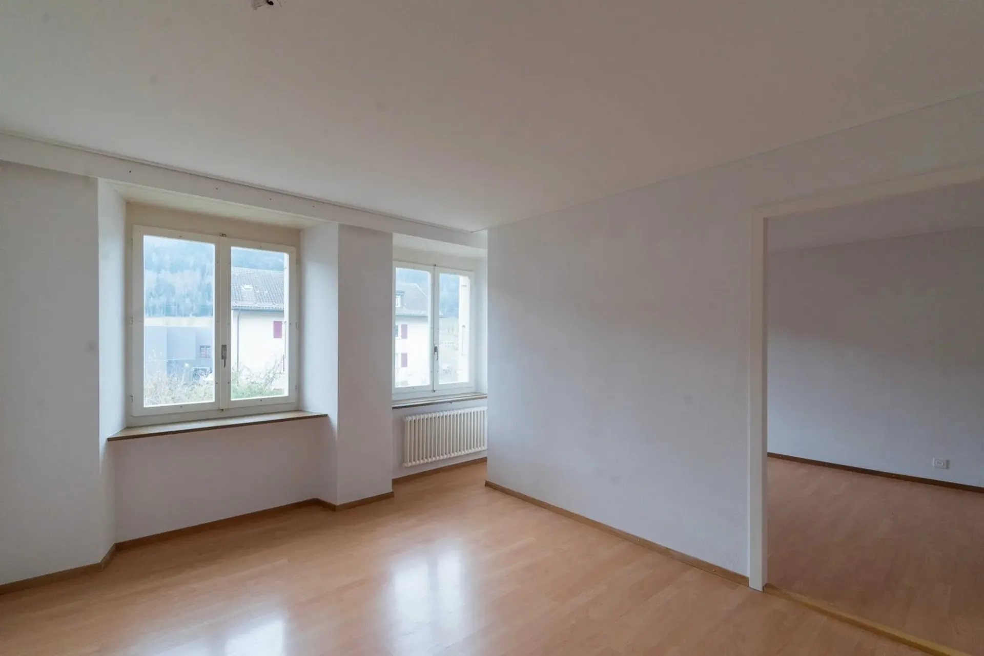 Charmantes und sehr helle 3-Zimmer-Wohnung mit Eingang/Küche und Badezimmer