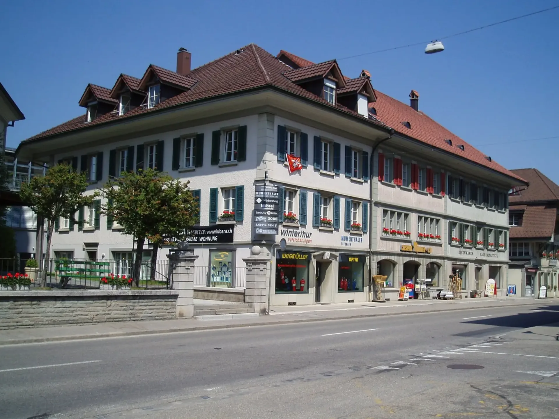 Attraktive Praxis- / Dienstleistungsfläche im Zentrum von Huttwil