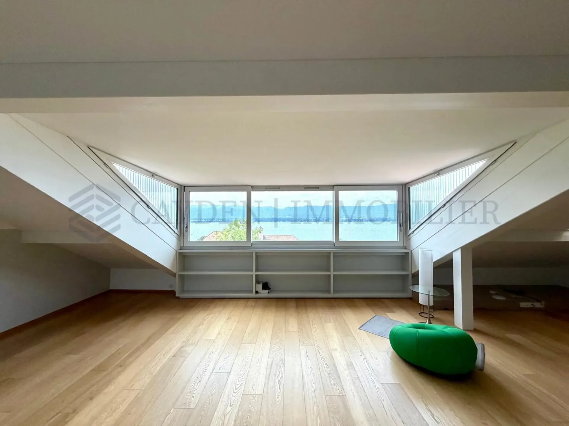 Sublimes renoviertes Duplex mit atemberaubendem Blick auf den Genfersee