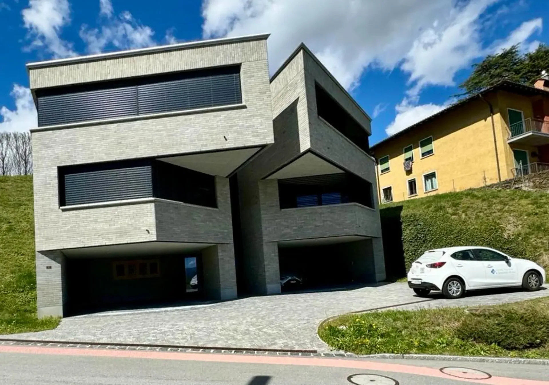 Arosio 2,5 Zimmer zwischen Natur und Architektur