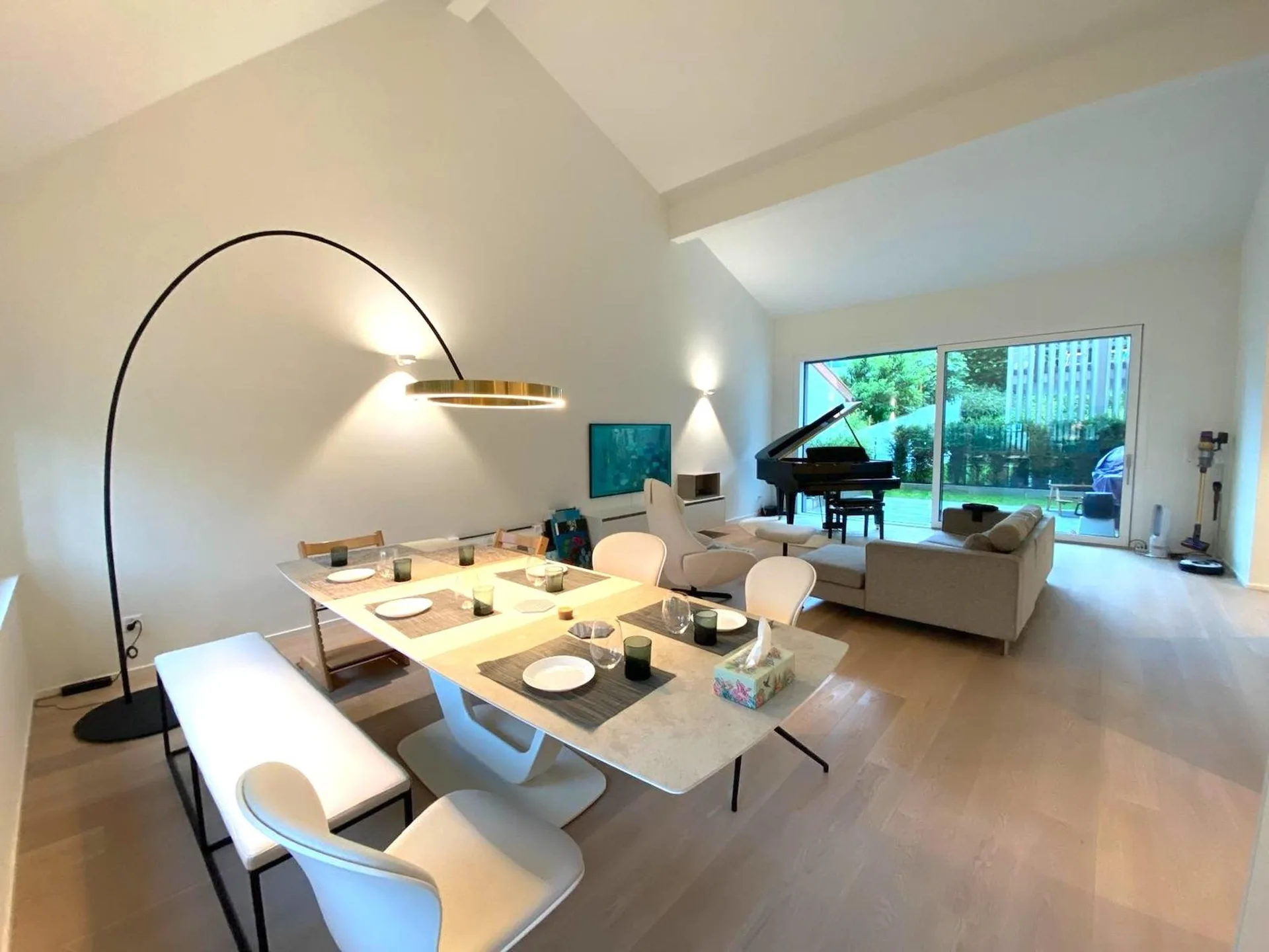 Exklusive und stilvolle 4.5 Zi.-Wohnung in Oberwil/BL zu verkaufen