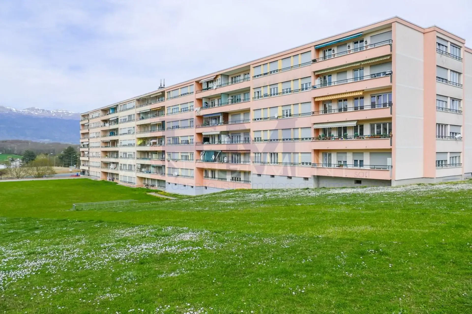 Meyrin, Avenue François Besson, 2,5 Zimmer im 3. Stock, ca. 41,40m2