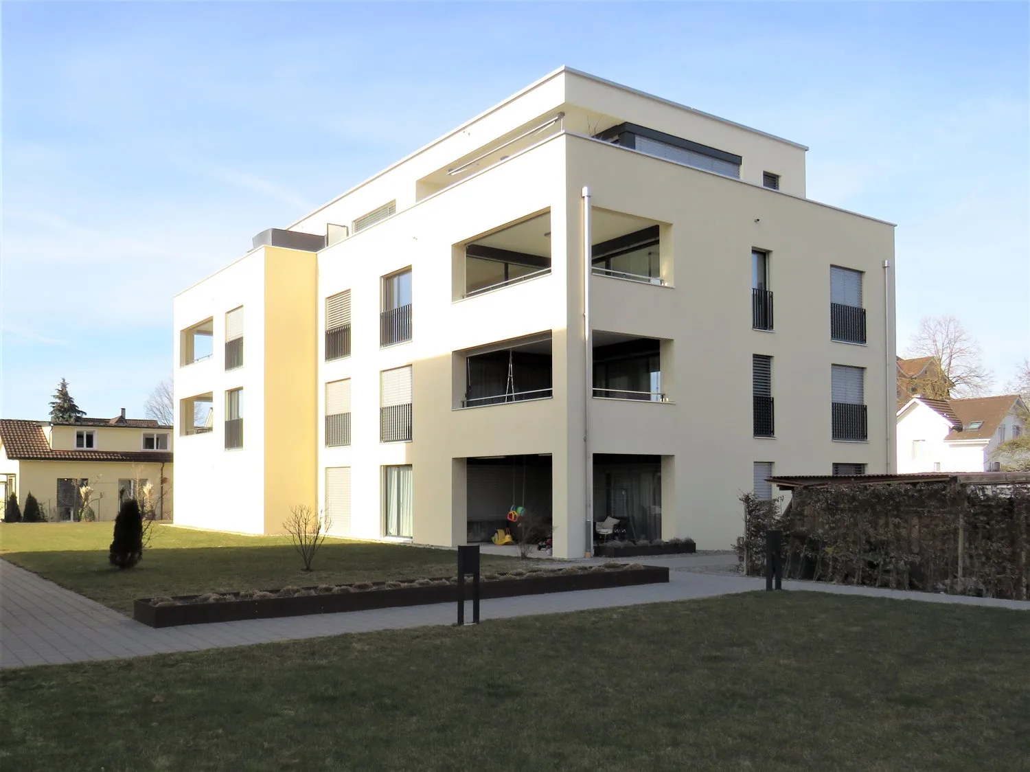 No more ice scraping – rent a parking space in Sirnach's underground garage!
