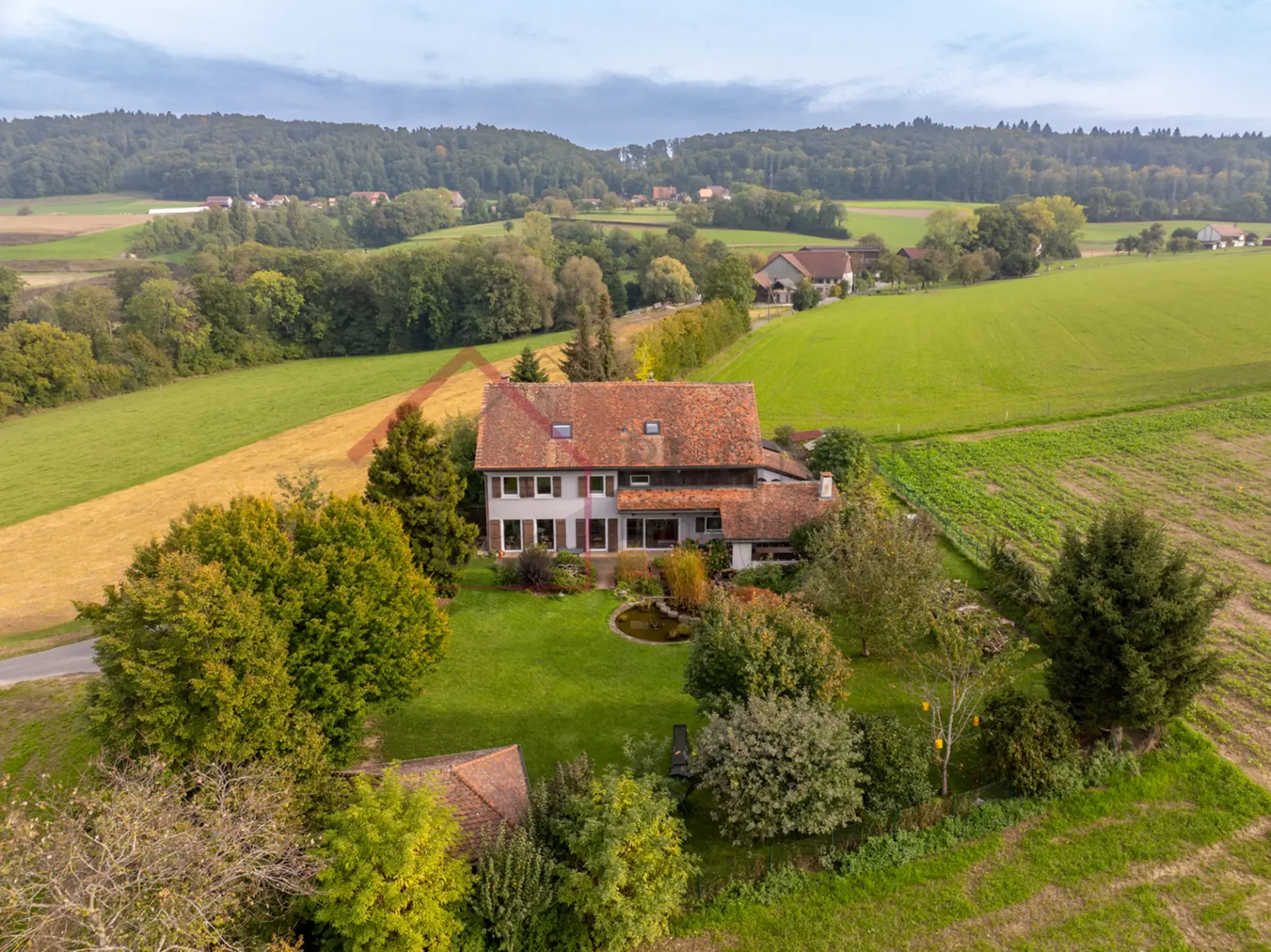 Renovierte Charakter-Ferme mit totaler Intimität, 5 Minuten von Payerne