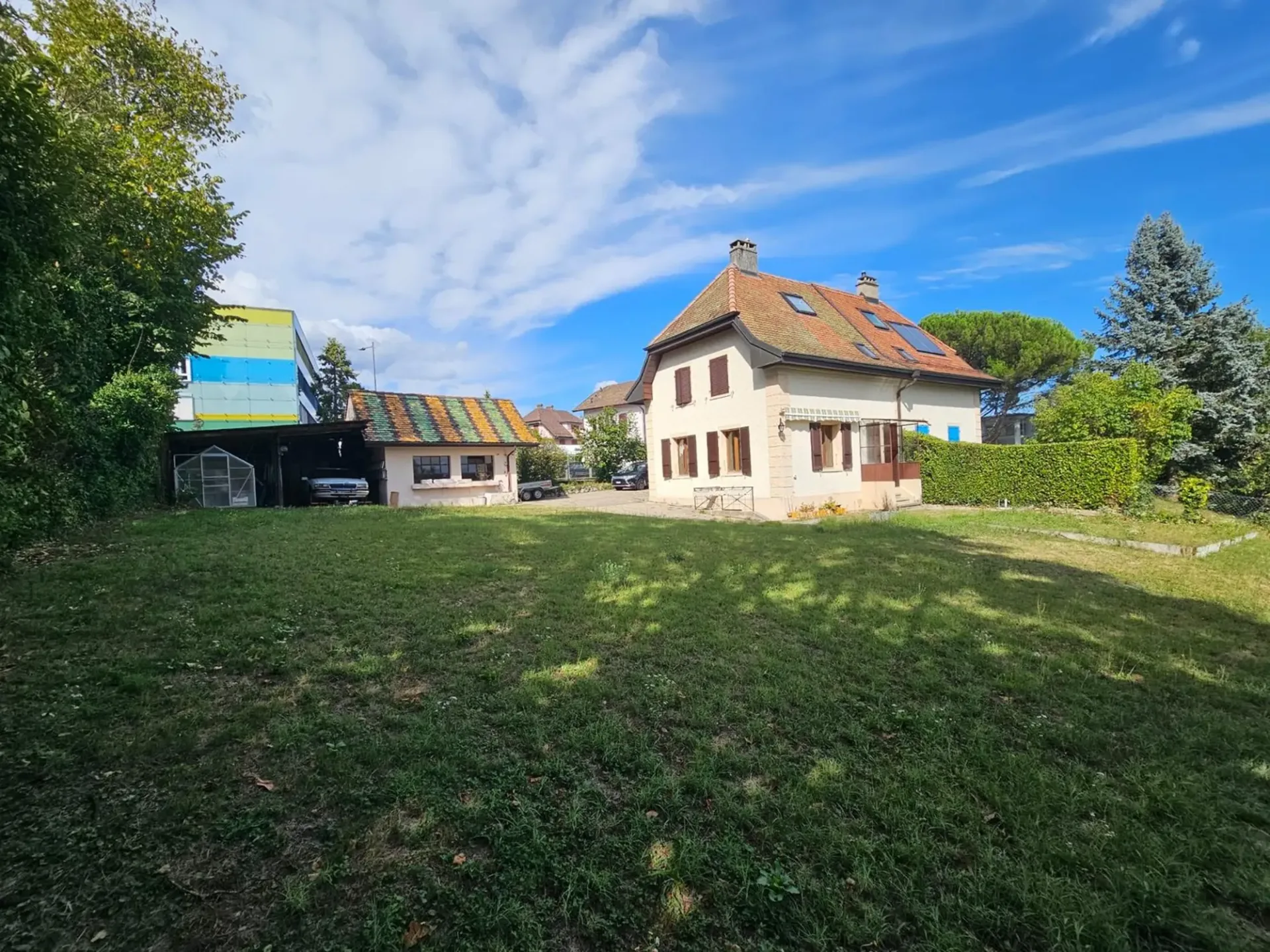 Charming semi-detached house with 4.5 rooms in Nyon