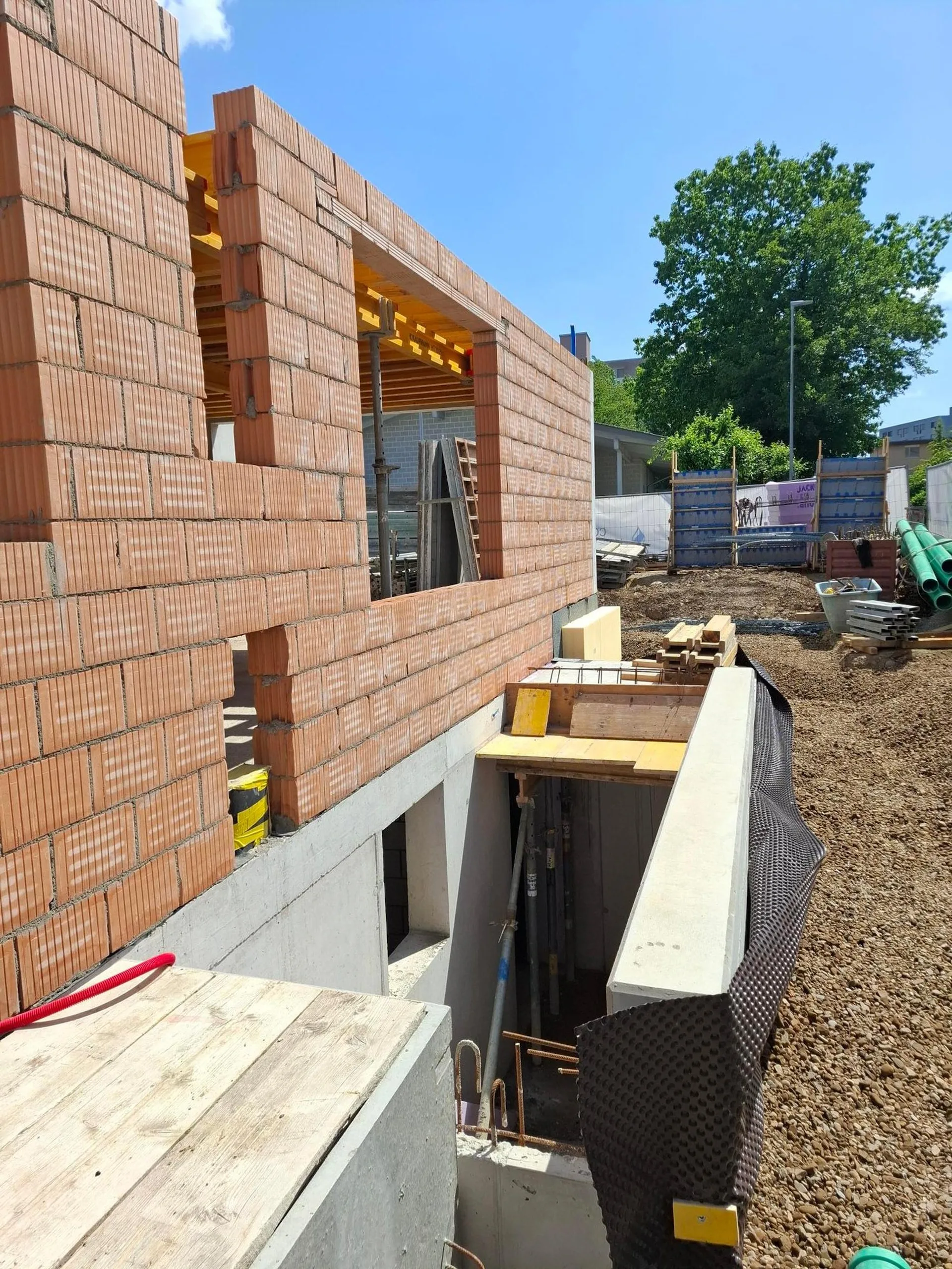 Moderne 5.5-Zimmer-Doppelhaushälfte in Oberentfelden - Neubauende 2026 (Haus A reserviert)