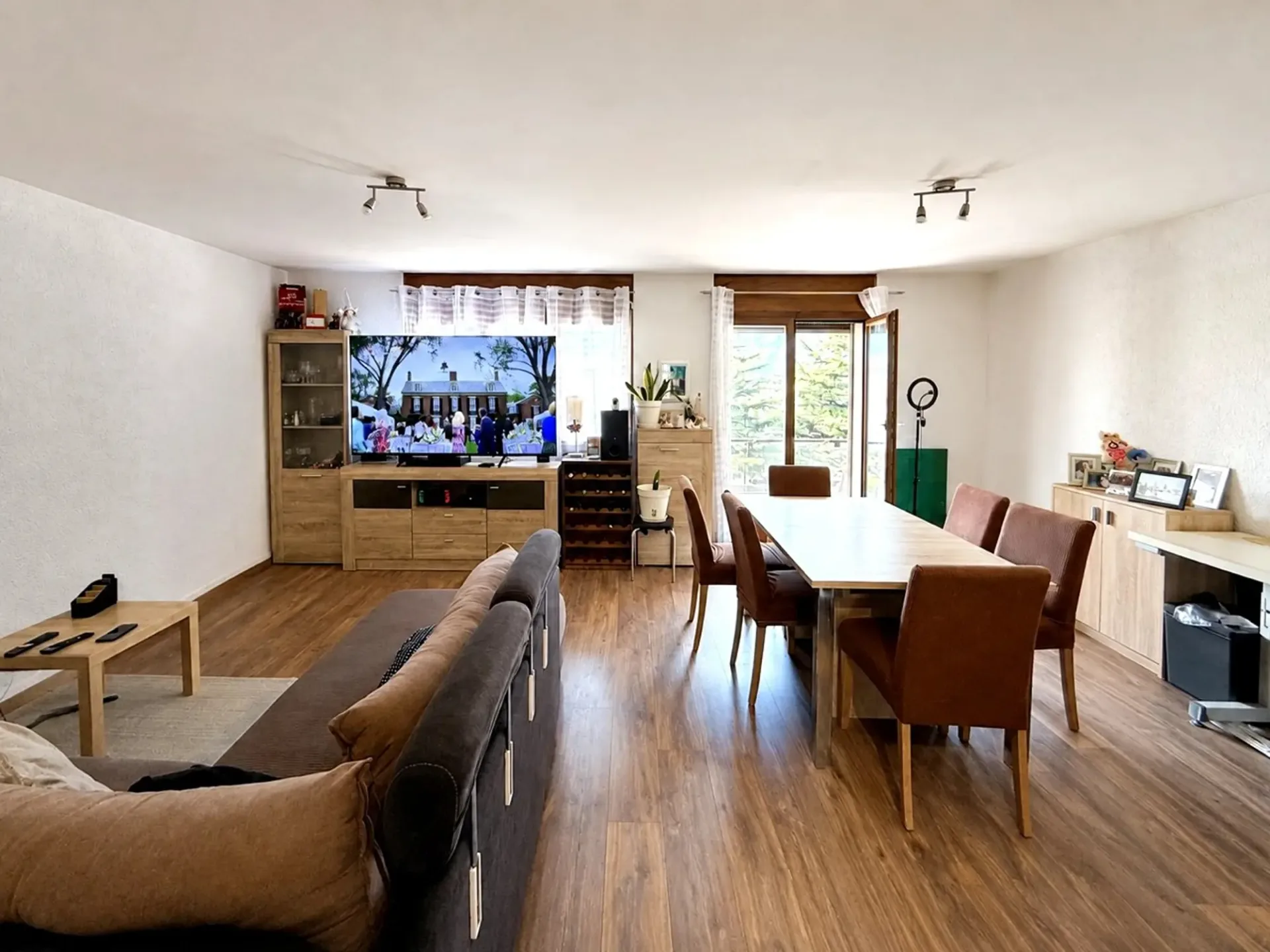 4,5 Zimmer auf der letzten Etage, Garage