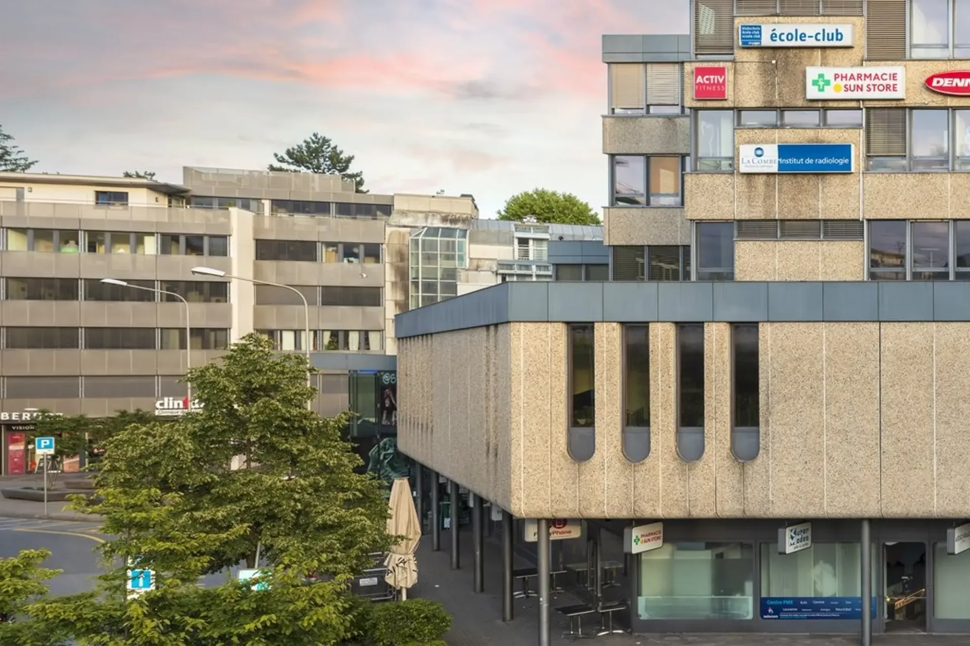 Bürofläche zur Miete in Nyon - Einkaufszentrum Nyon La Combe