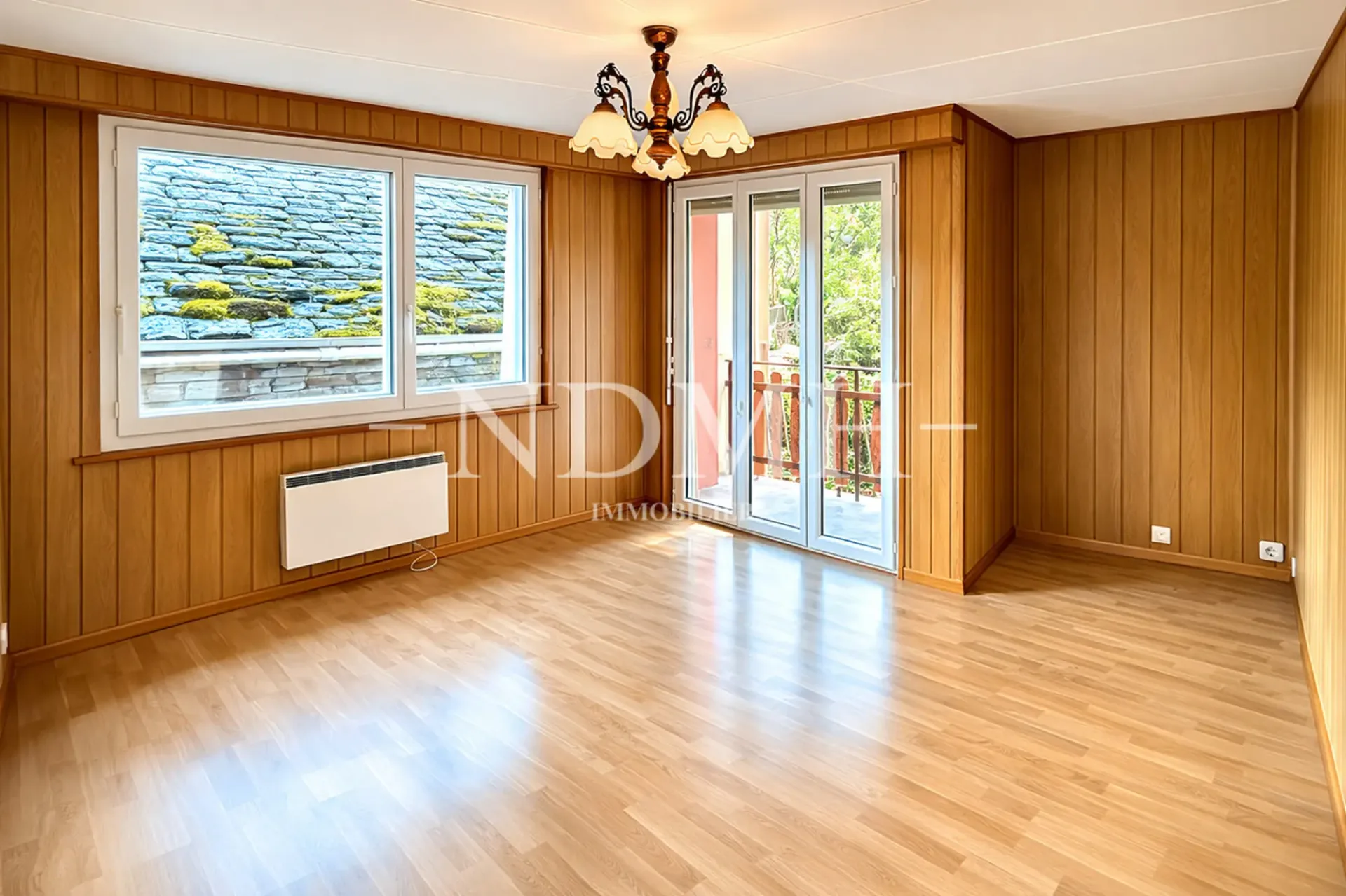 Spacieux appartement de 4.5 pièces au coeur du village