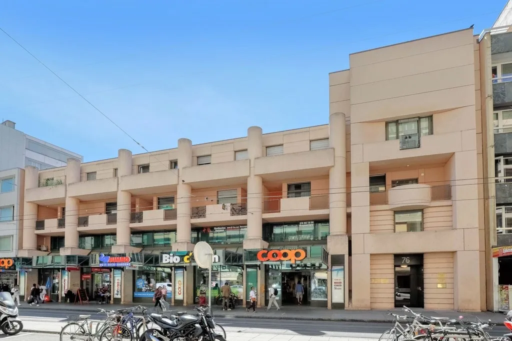 Duplex of 132 m2 with private garden in Plainpalais