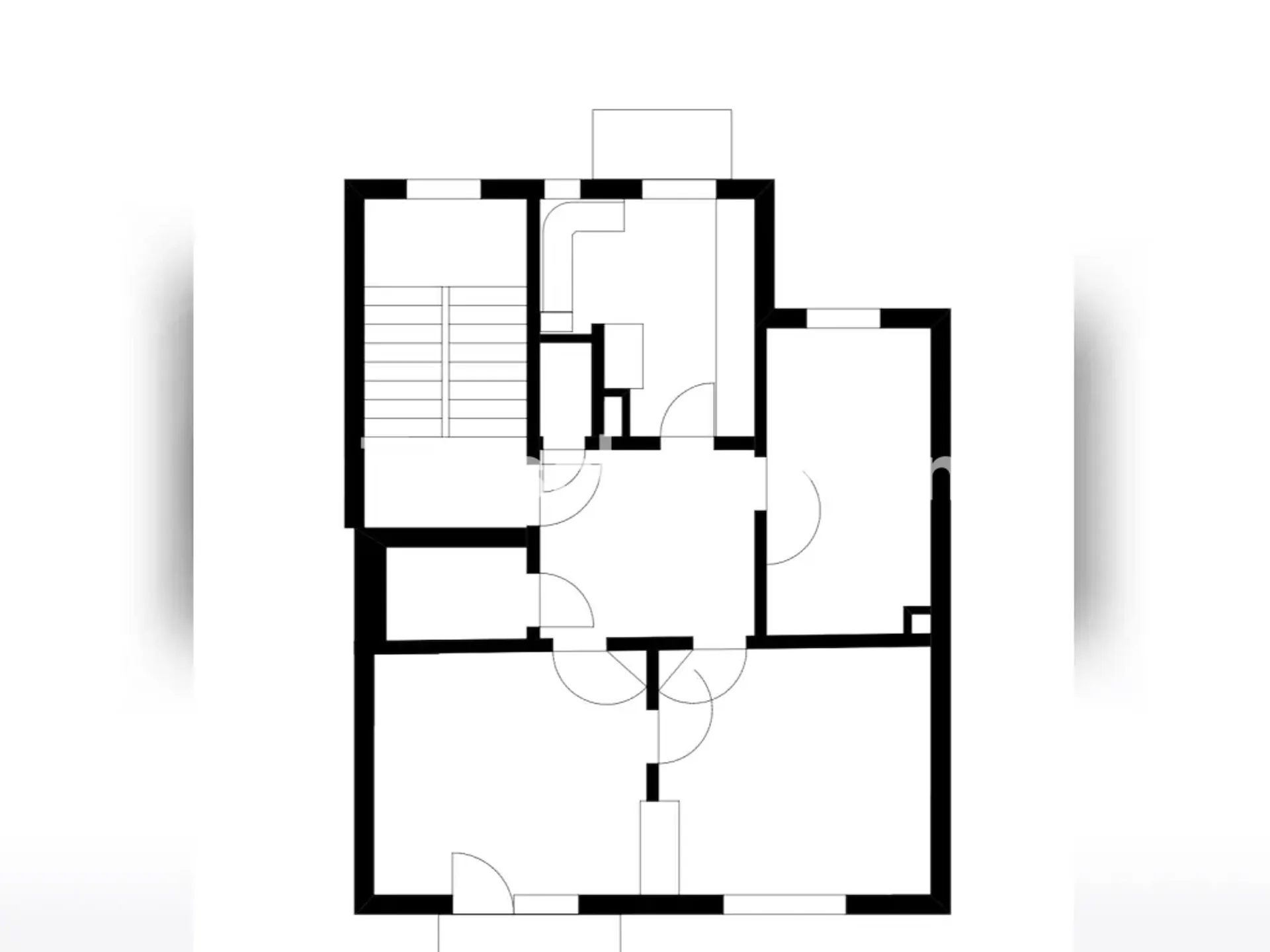 Renovierte Altbau-Wohnung an bester Lage im Kreis 4