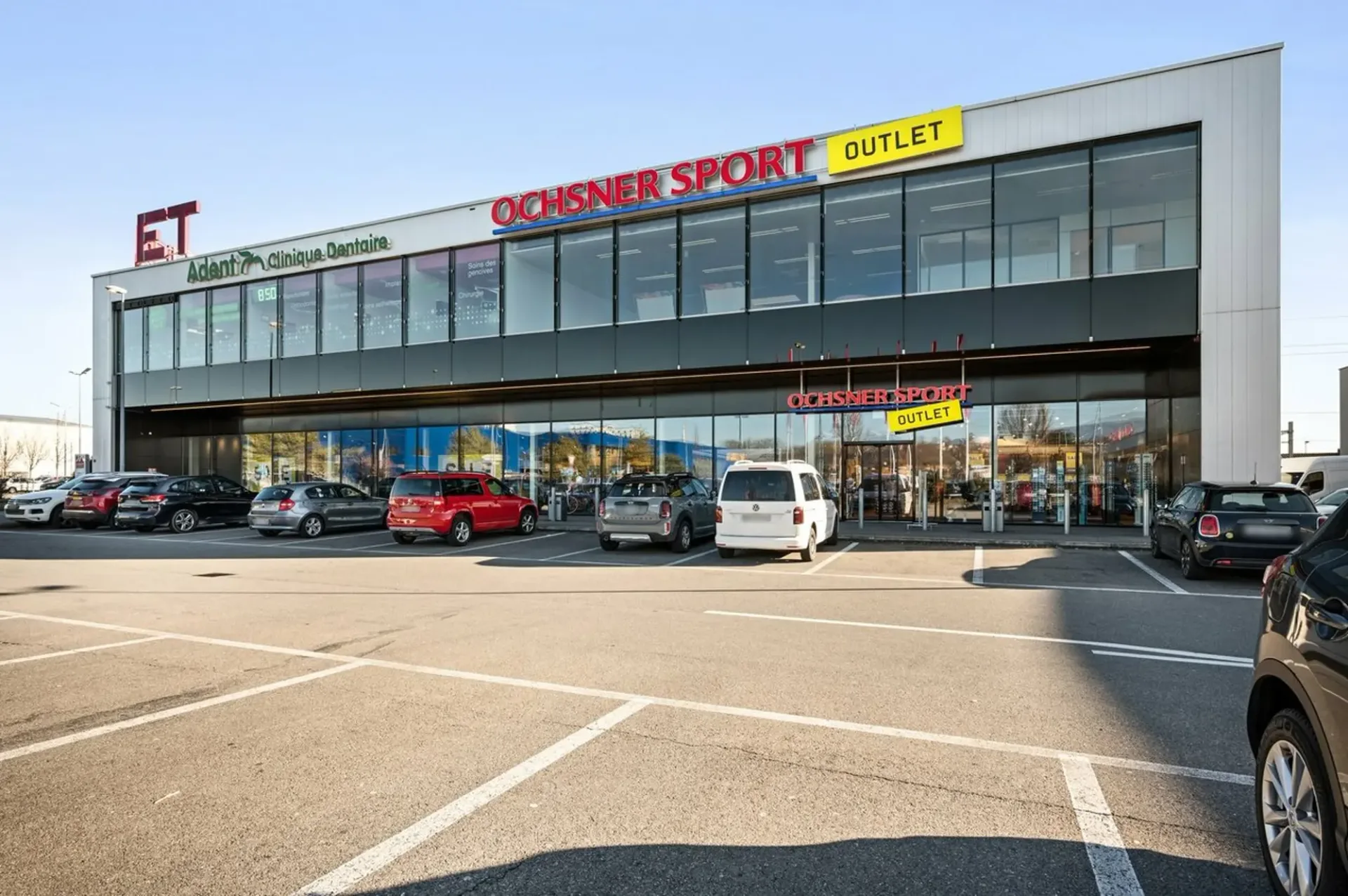 Büro von 363m2 im Centre Outlet Allaman / IKEA