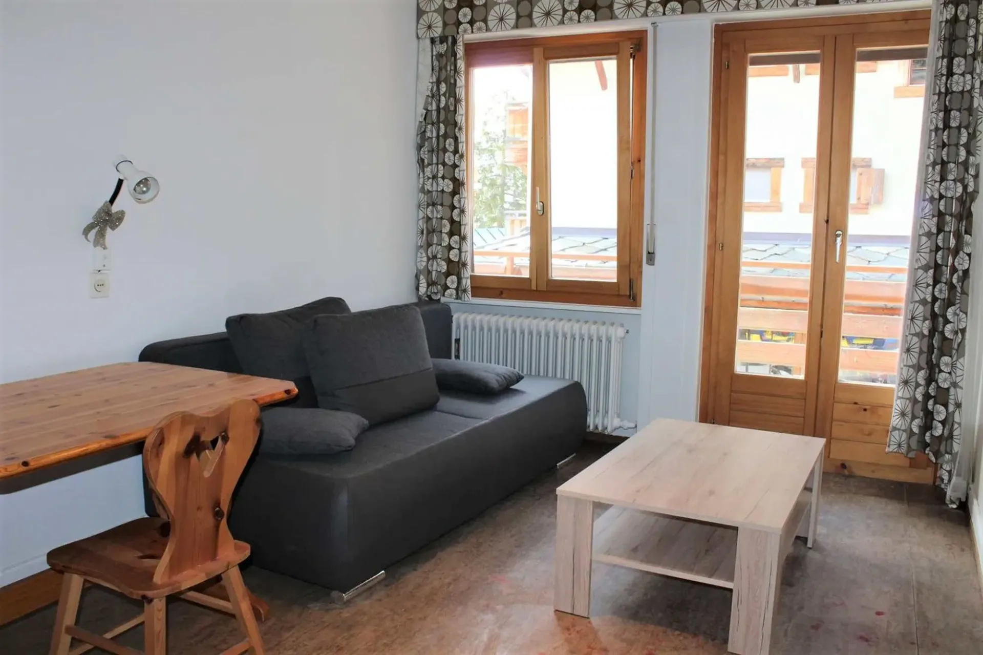 2,5 Zimmer renoviert - Geräumig & hell - Ideal im Herzen von Montana gelegen - Ruhige Lage (Fußgängerzone)