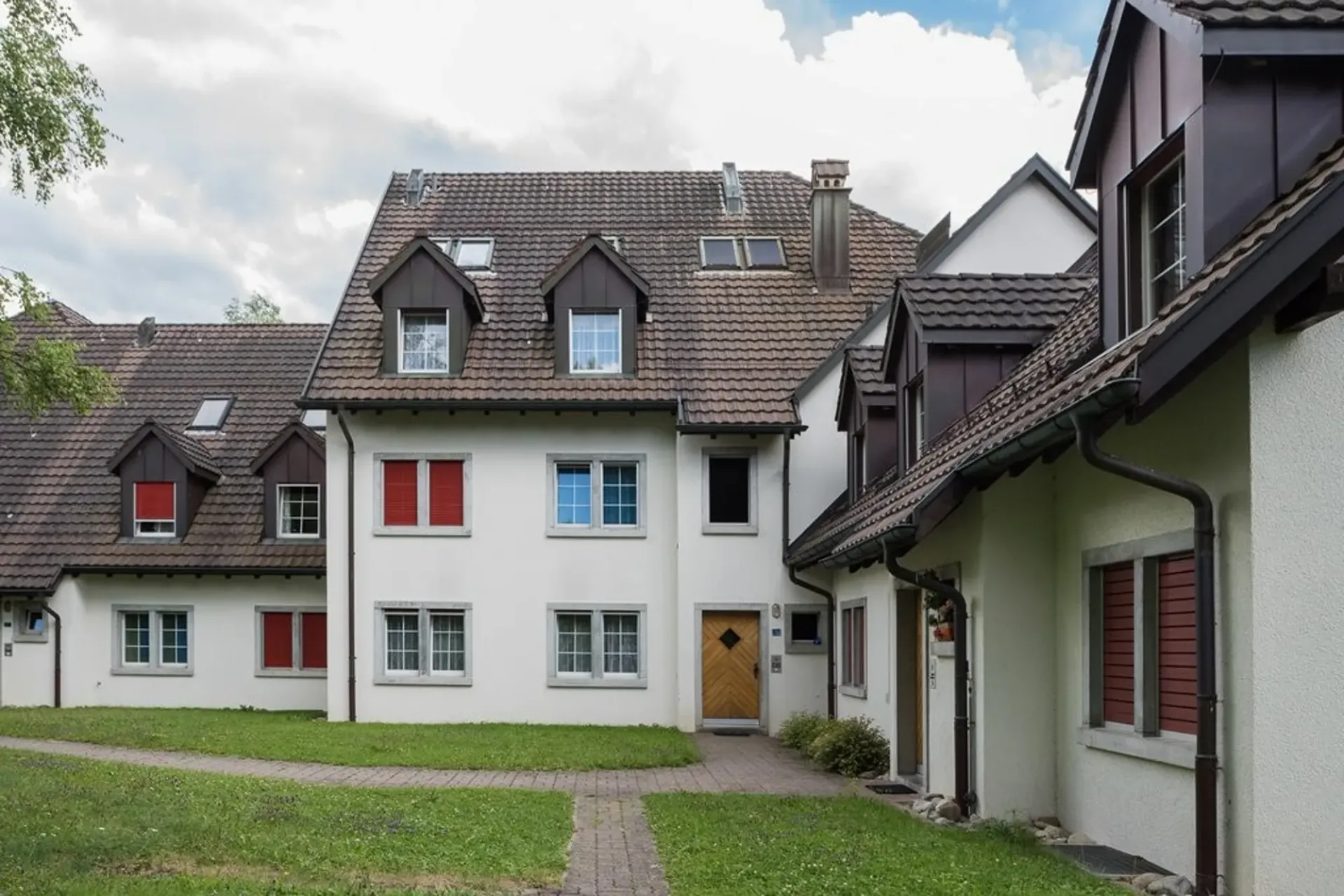 Available room for rent in a central location in Turbenthal
