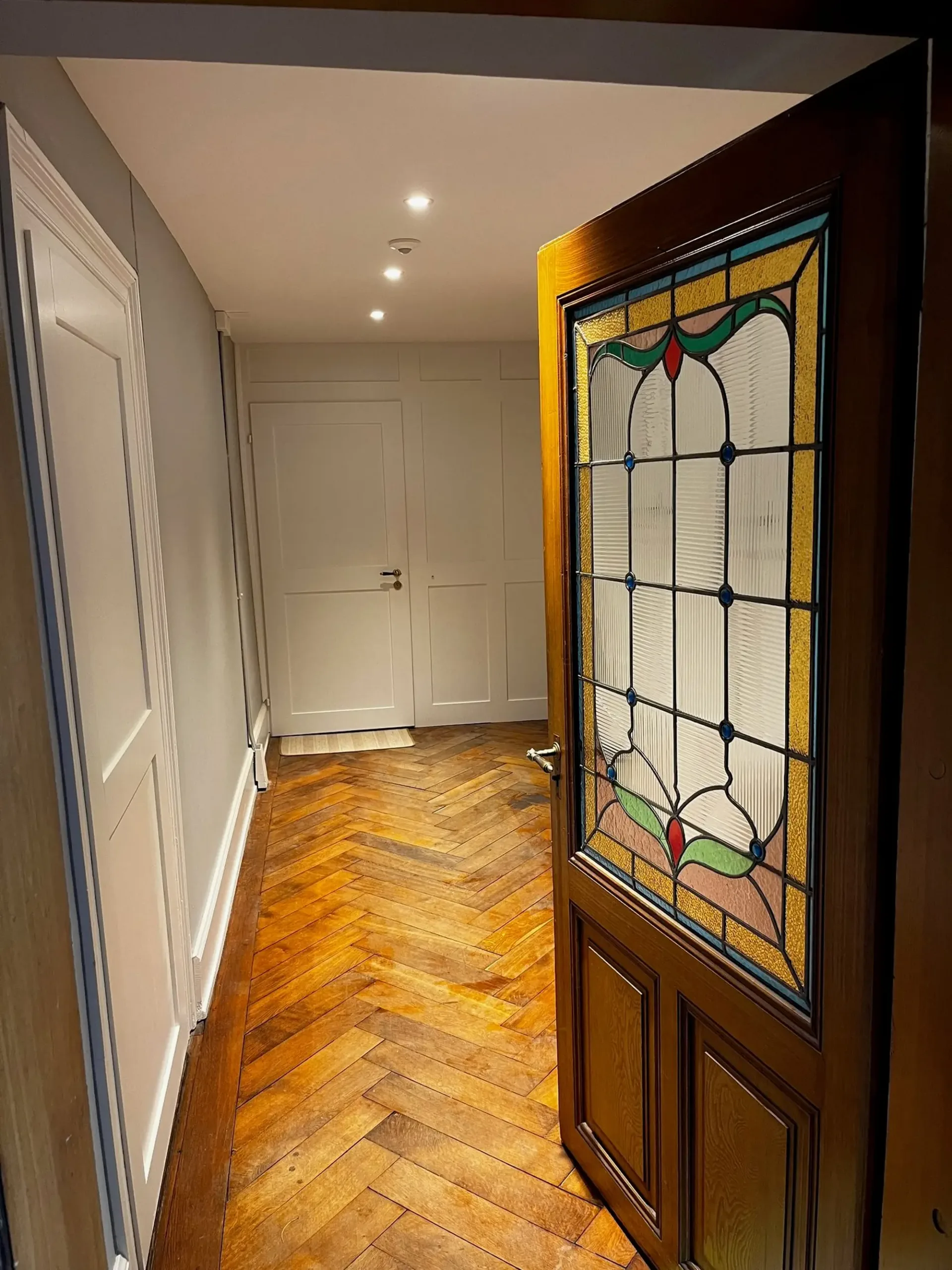 3.5-Zimmerwohnung: Erstbezug in historischer Villa