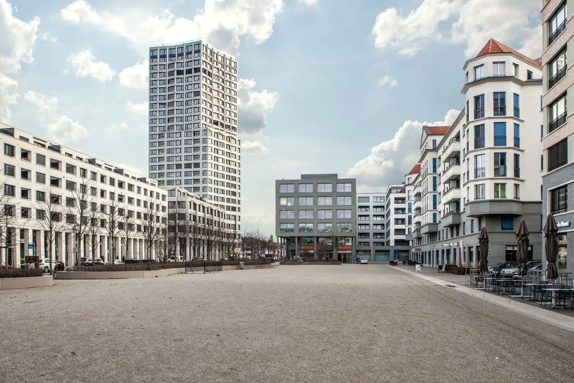 Exclusive living above the Limmat