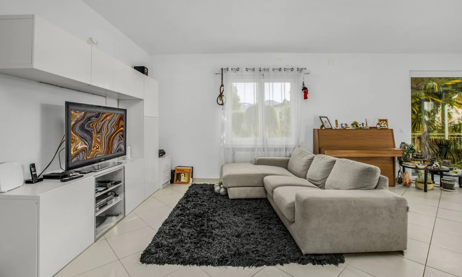 BELLISSIMA VILLA 6.5 LOCALI A POCHI PASSI DAL LAGO A CASLANO