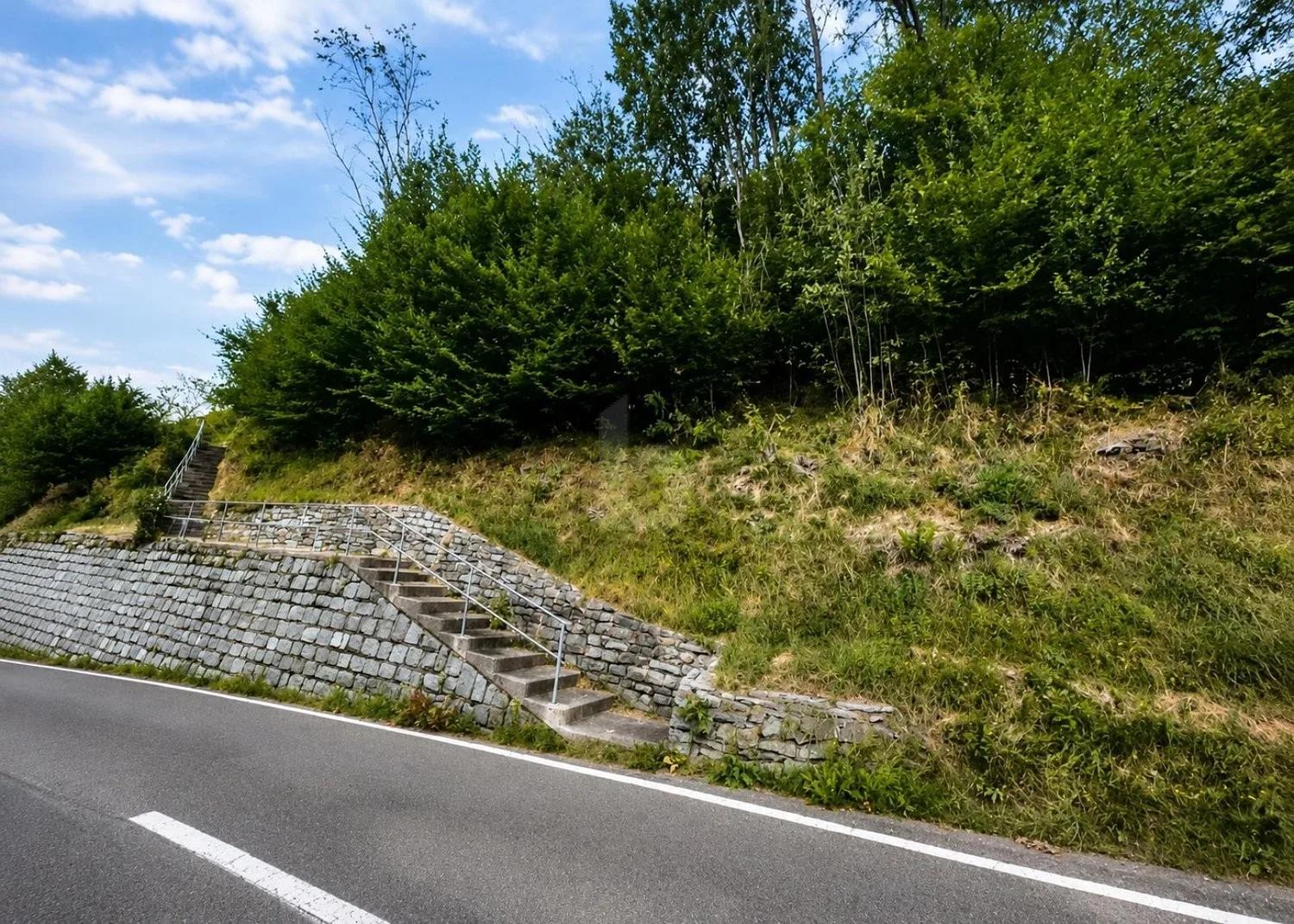 IN POSIZIONE SOLEGGIATA