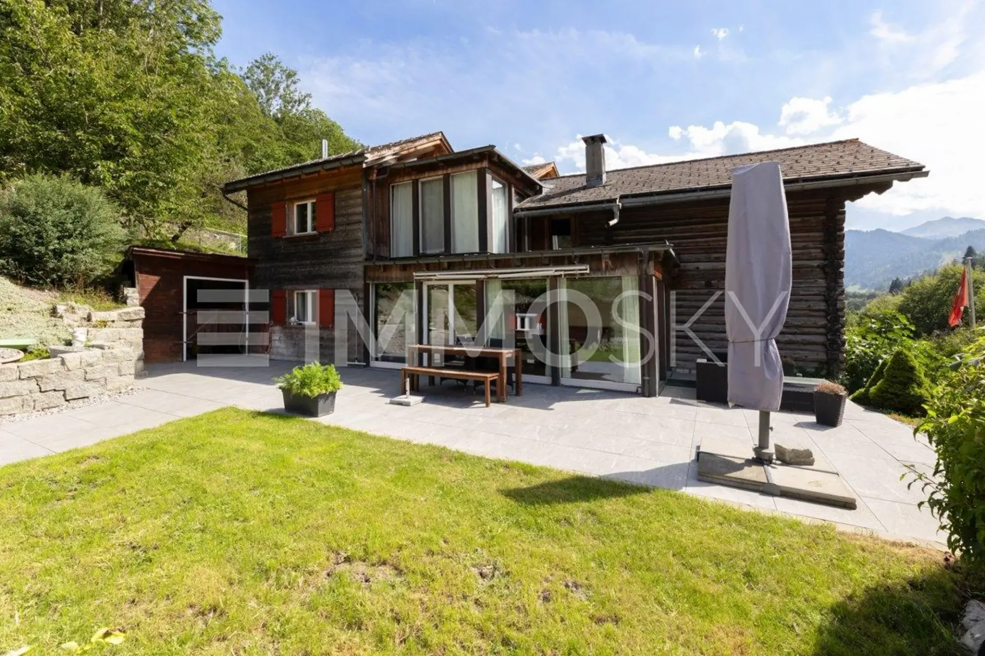 Bergblick, Gartenidylle und ein Zuhause mit Charakter