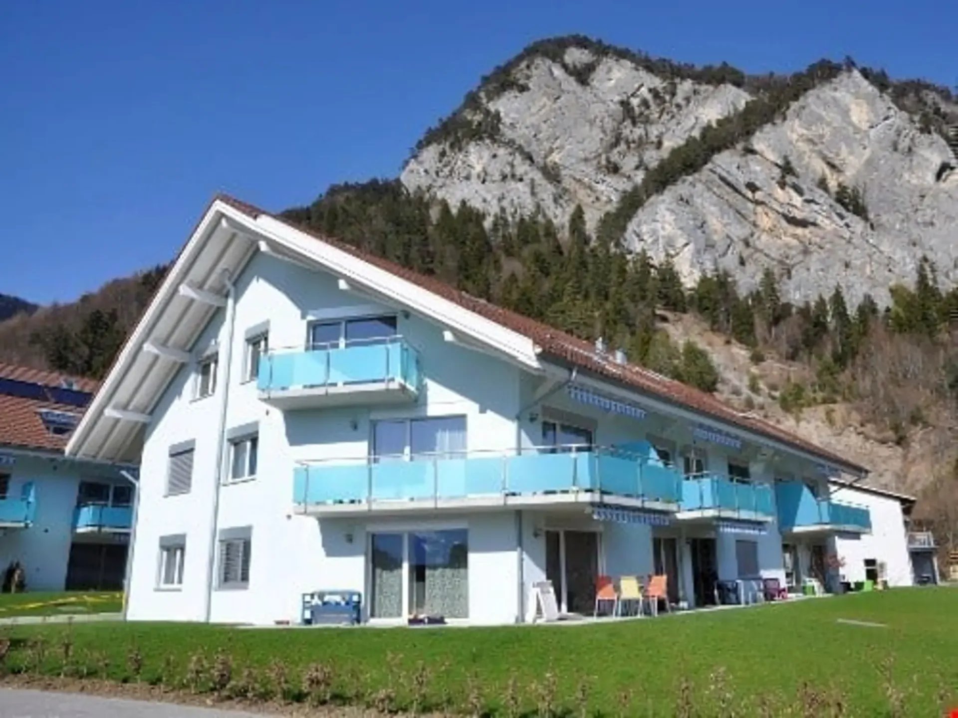 Einstellhallenplatz zu vermieten