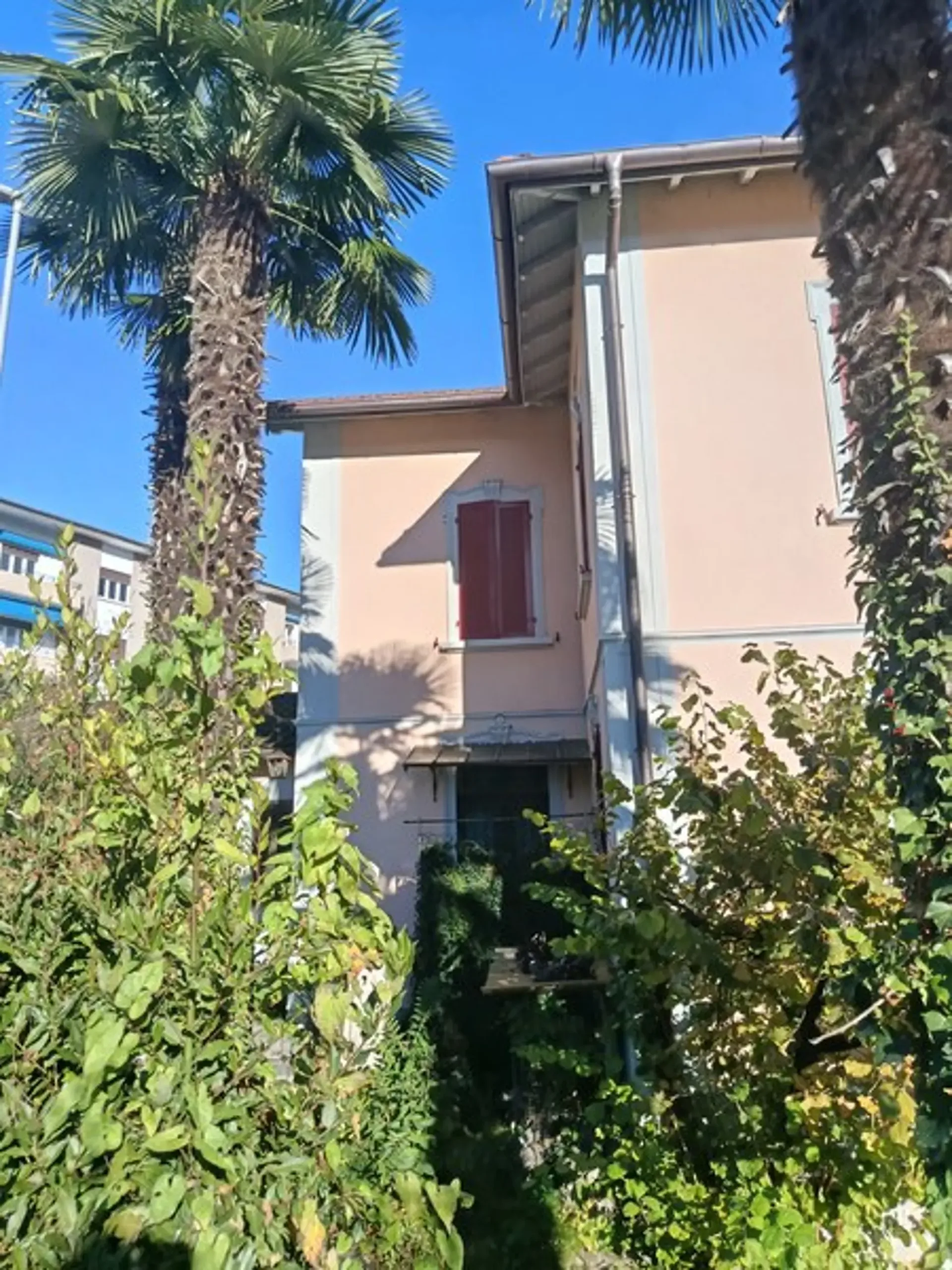 Wir verkaufen Mehrfamilienhaus