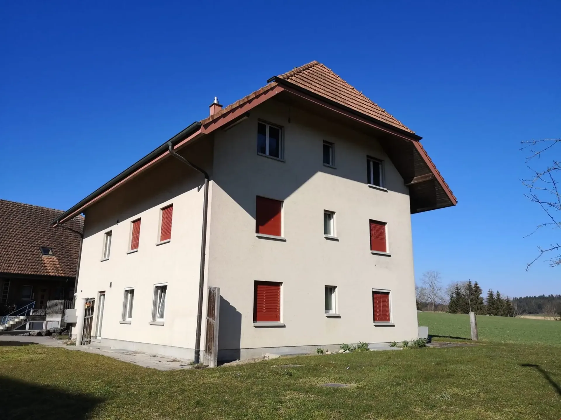 grosszügige und helle 4.5 Zi-Whg. im ländlichen Rapperswil/BE