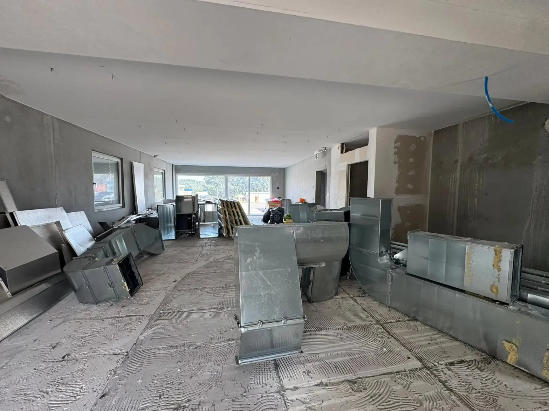 Zu vermieten? Neues Verwaltungsgebäude mit 145.8 m²