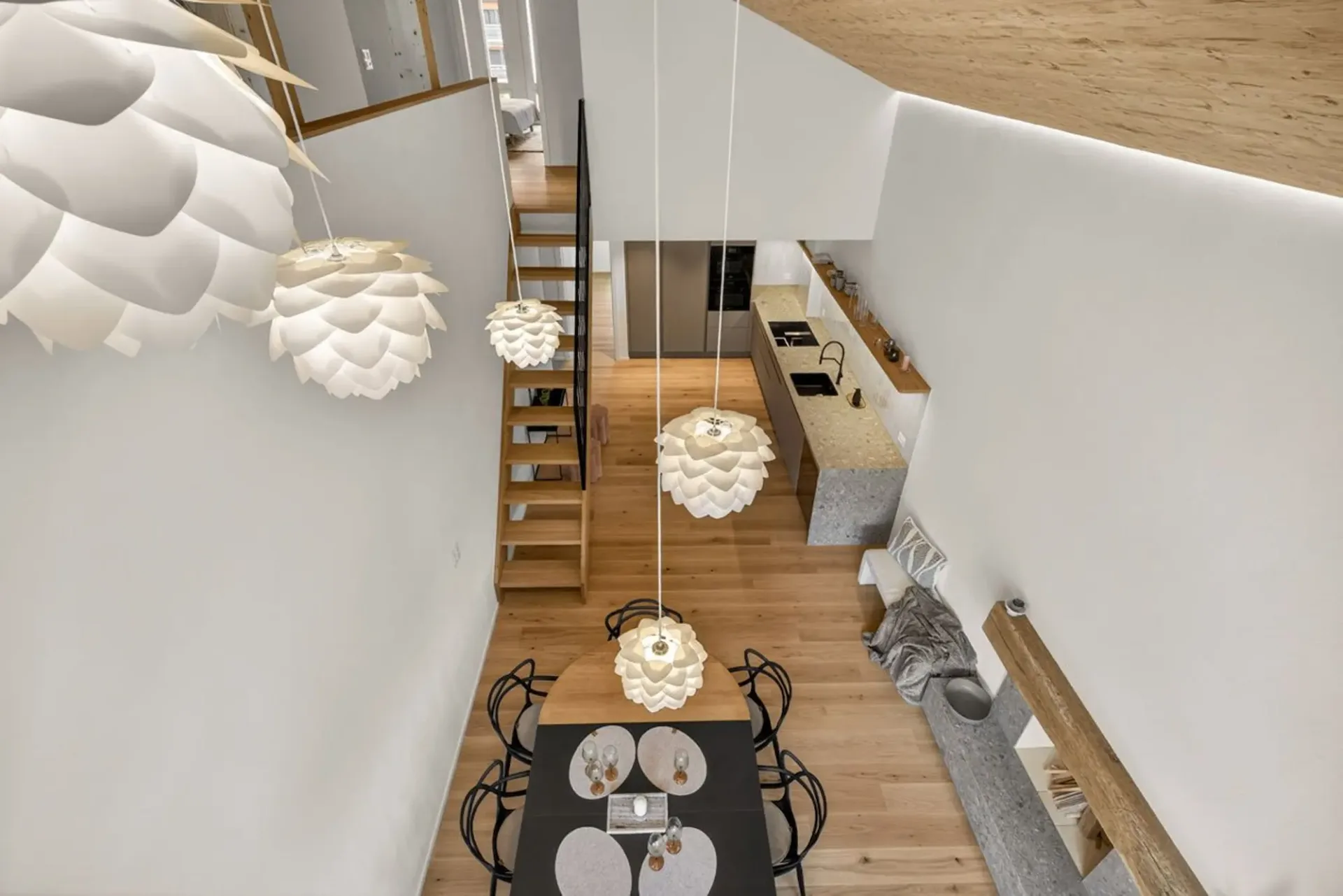 Die exklusive Traumwohnung an bester Lage mit Ski-in und Ski-out   in Laax Murschetg