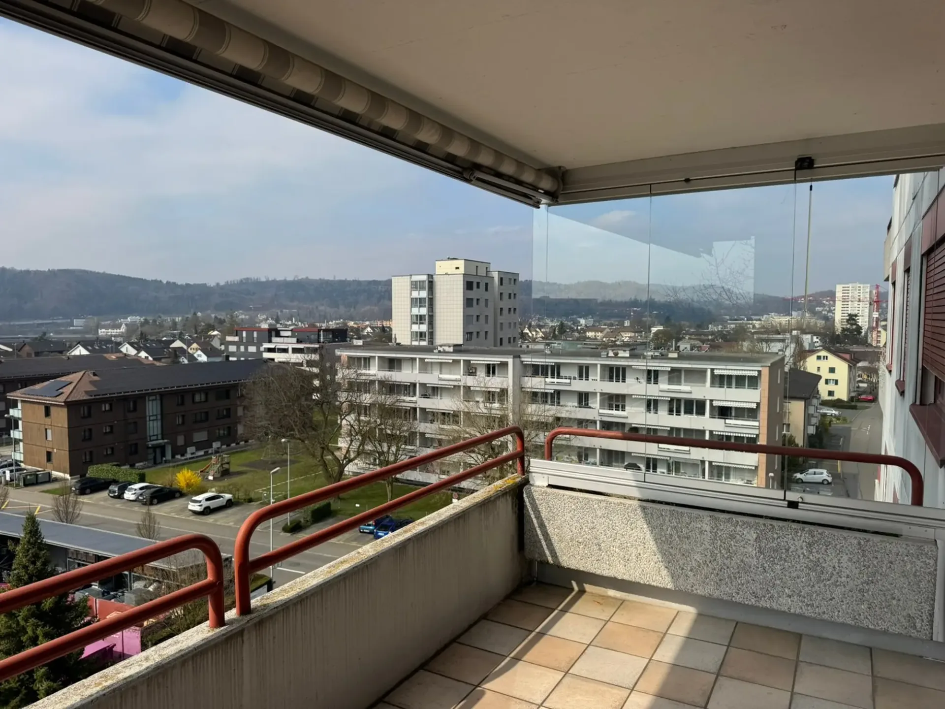 Zentrale 4.5-Zimmerwohnung in Wettingen mit viel Licht und Aussicht