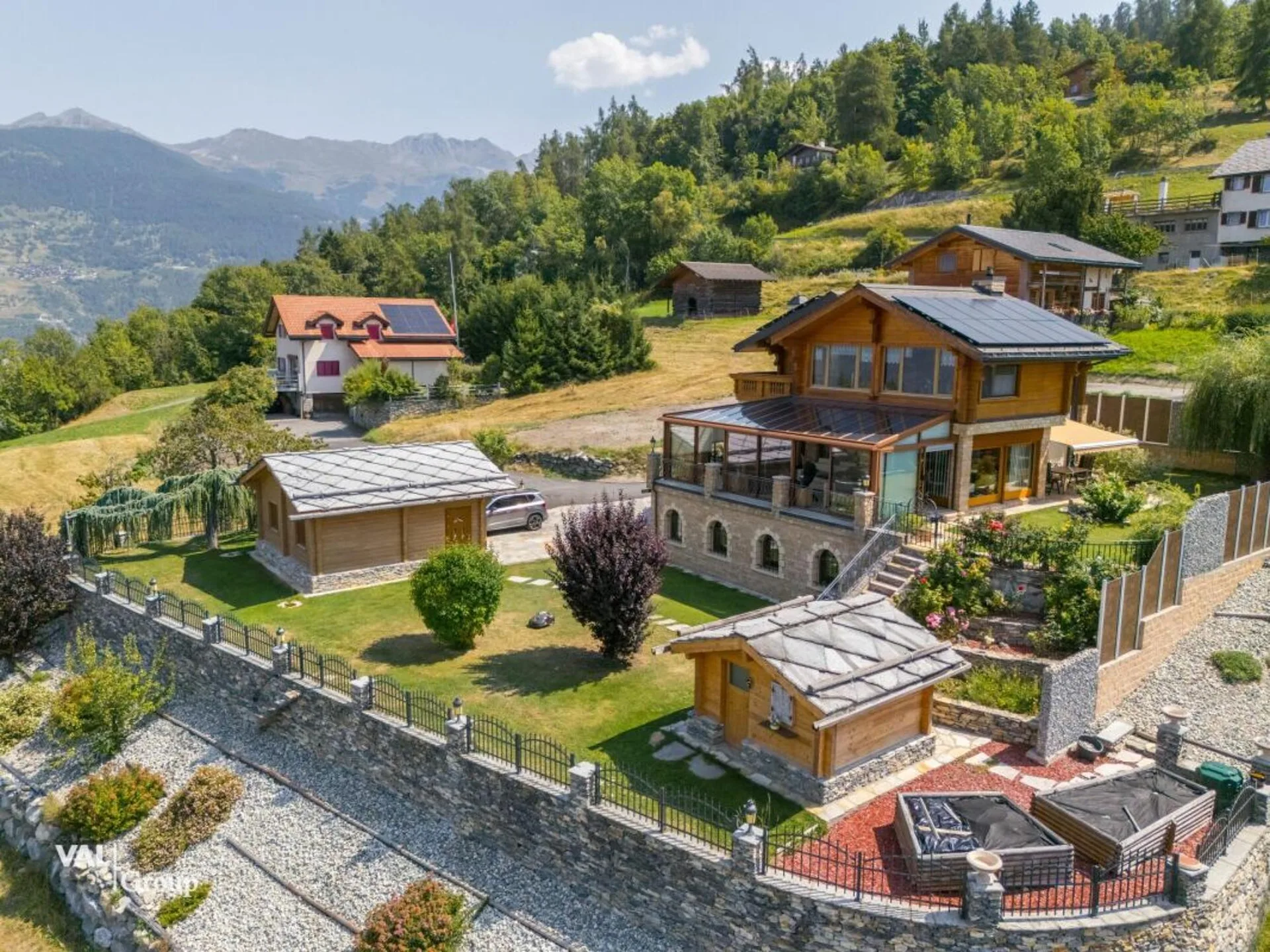 Chalet mit außergewöhnlichem Panorama, sublimiert durch Liebe und Leidenschaft