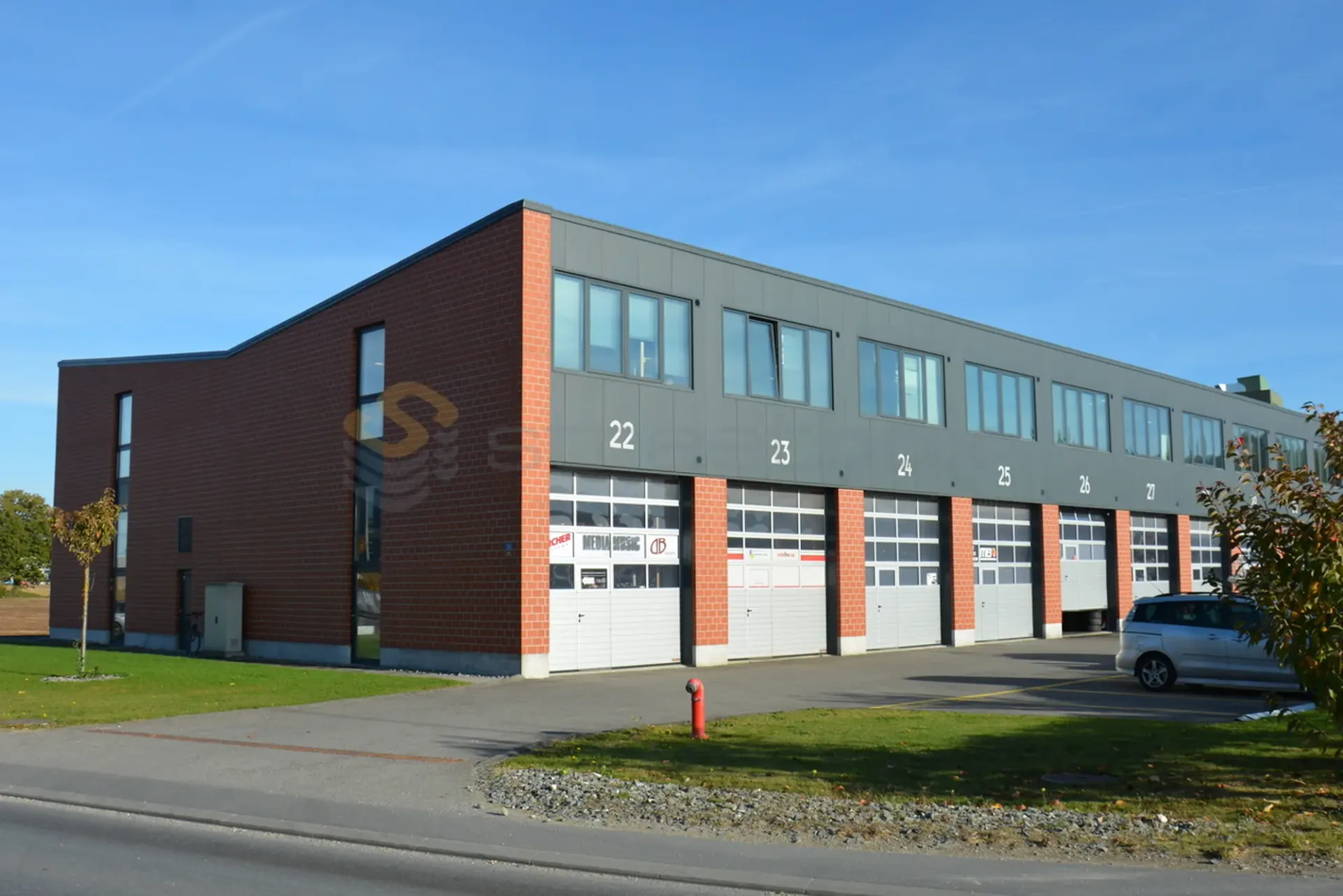 Einzigartige Gelegenheit, Doppelbox zur sofortigen Miete - 230m2
