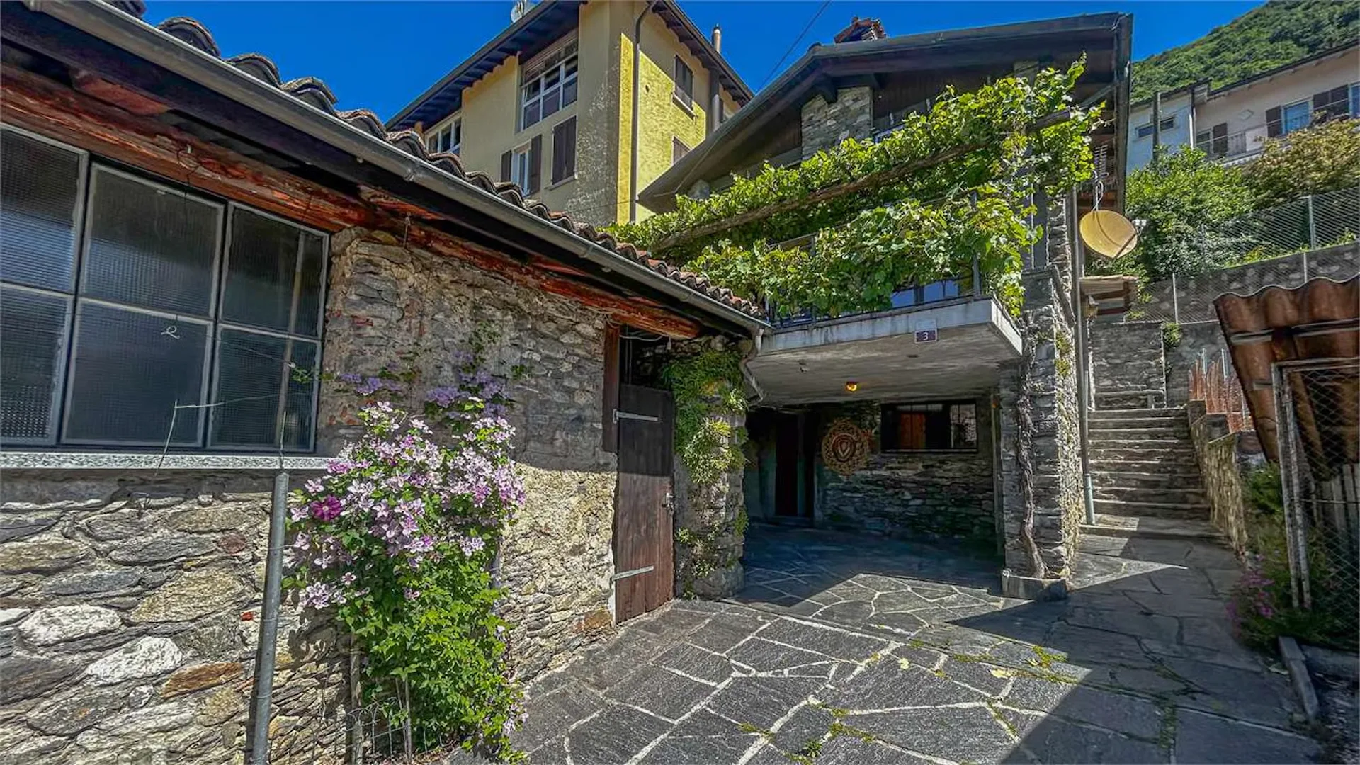 Faszinierendes Rustico mit atemberaubender Aussicht auf die Berge