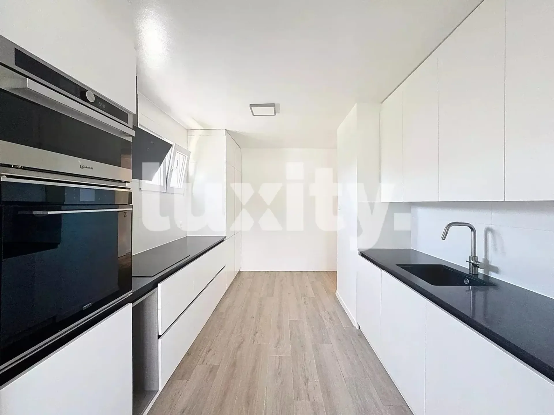 Bel appartement en rez de jardin