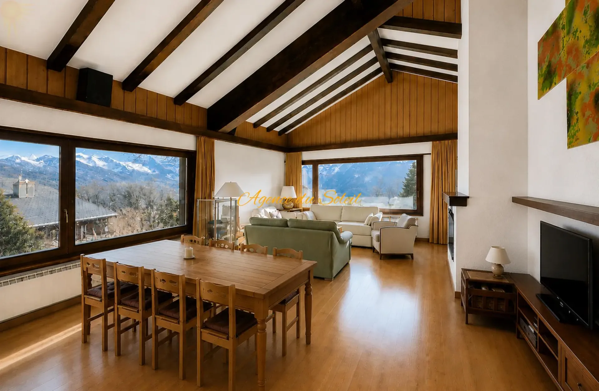 Maison à fort potentiel comprenant 2 appartements séparés, à 5 minutes en voiture de Crans-Montana !
