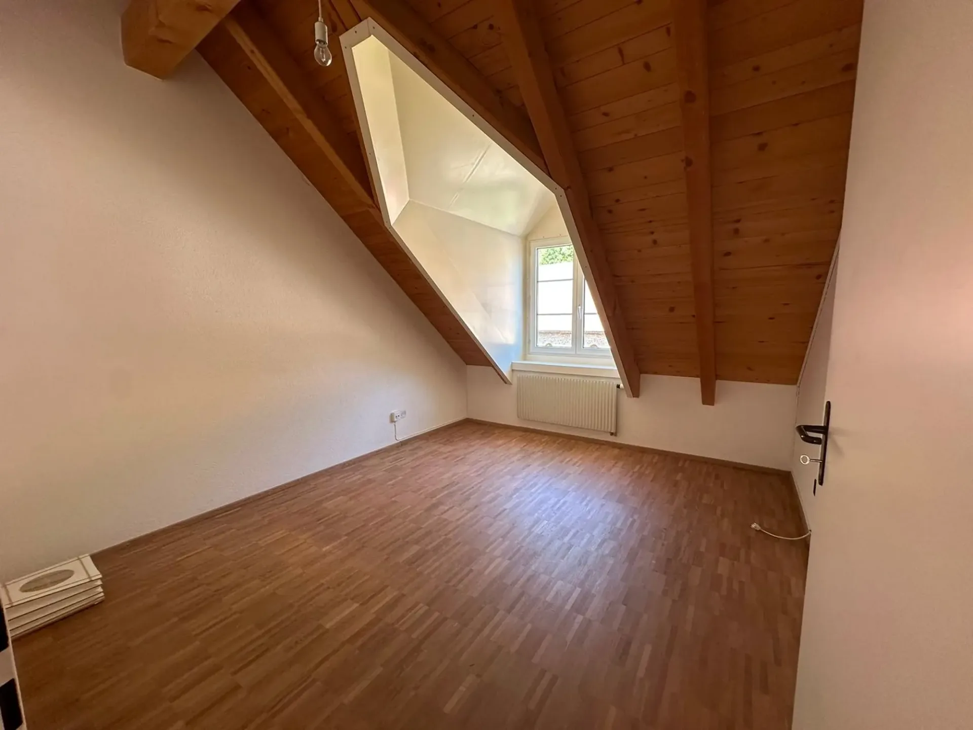 Geräumige 5.5-Zimmer-Wohnung mit Terrasse in Saint-Imier