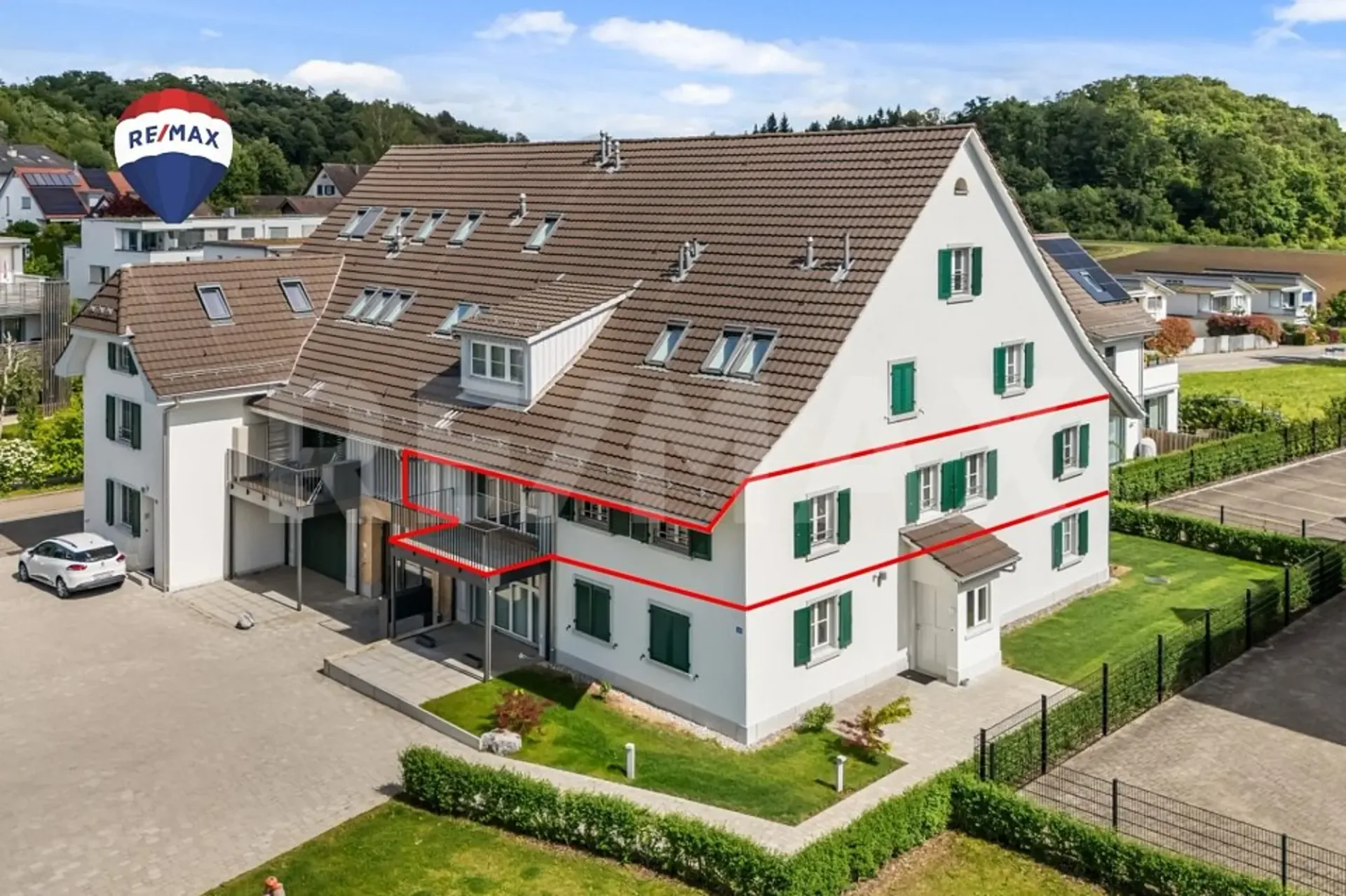 Spacious 4.5-room apartment in a central residential area