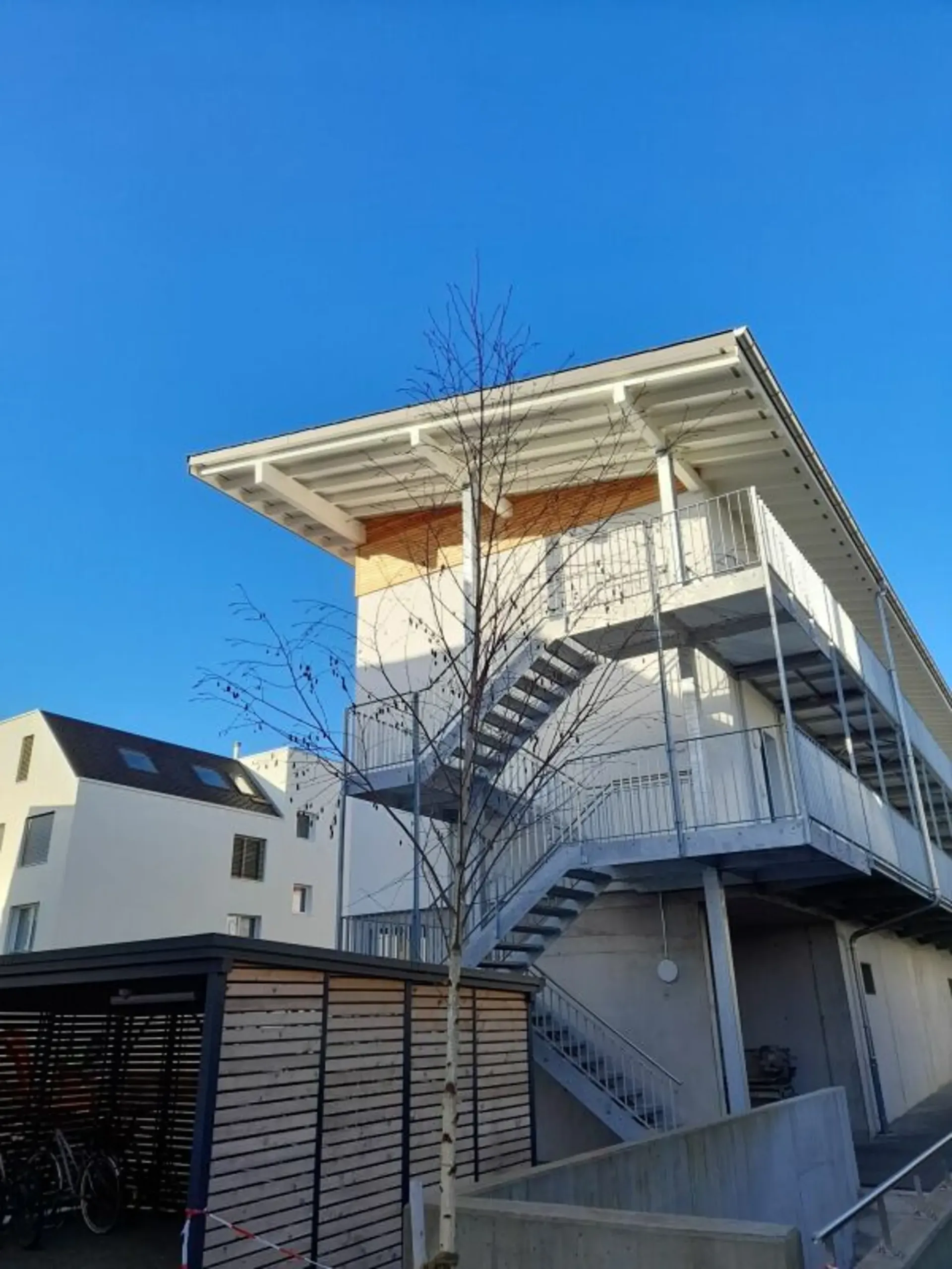 Charming furnished apartment with balcony in a small residential complex