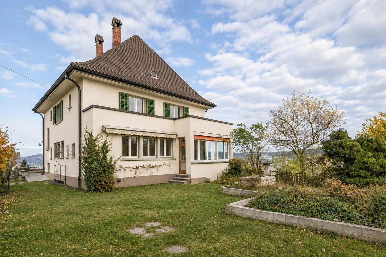 Villa lussuosa 6 locali con vista panoramica mozzafiato a Burg AG